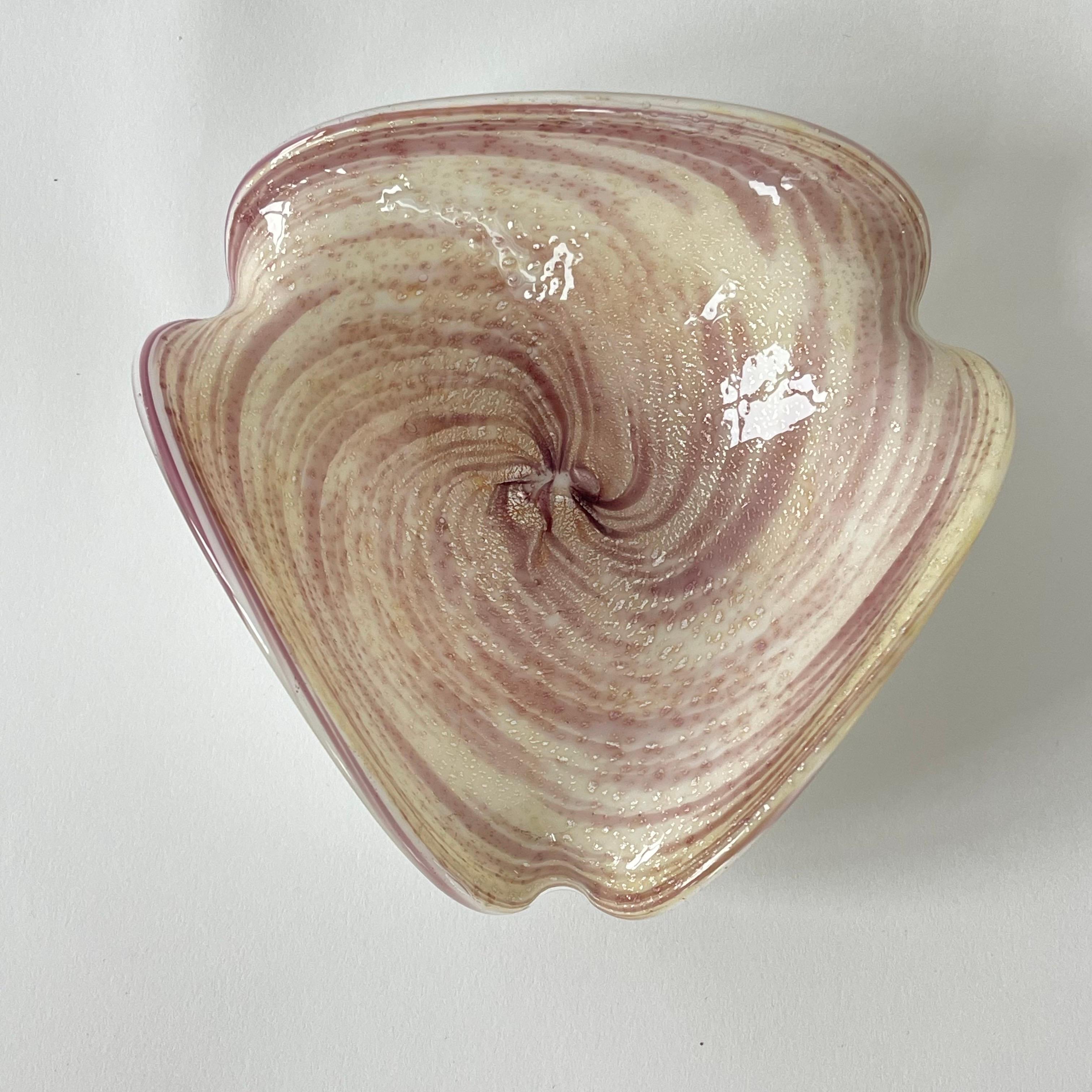 Blown Glass Alfredo Barbini Violet and Gold Murano Glass Dish Bowl or Ashtray, Italy, 1960s For Sale