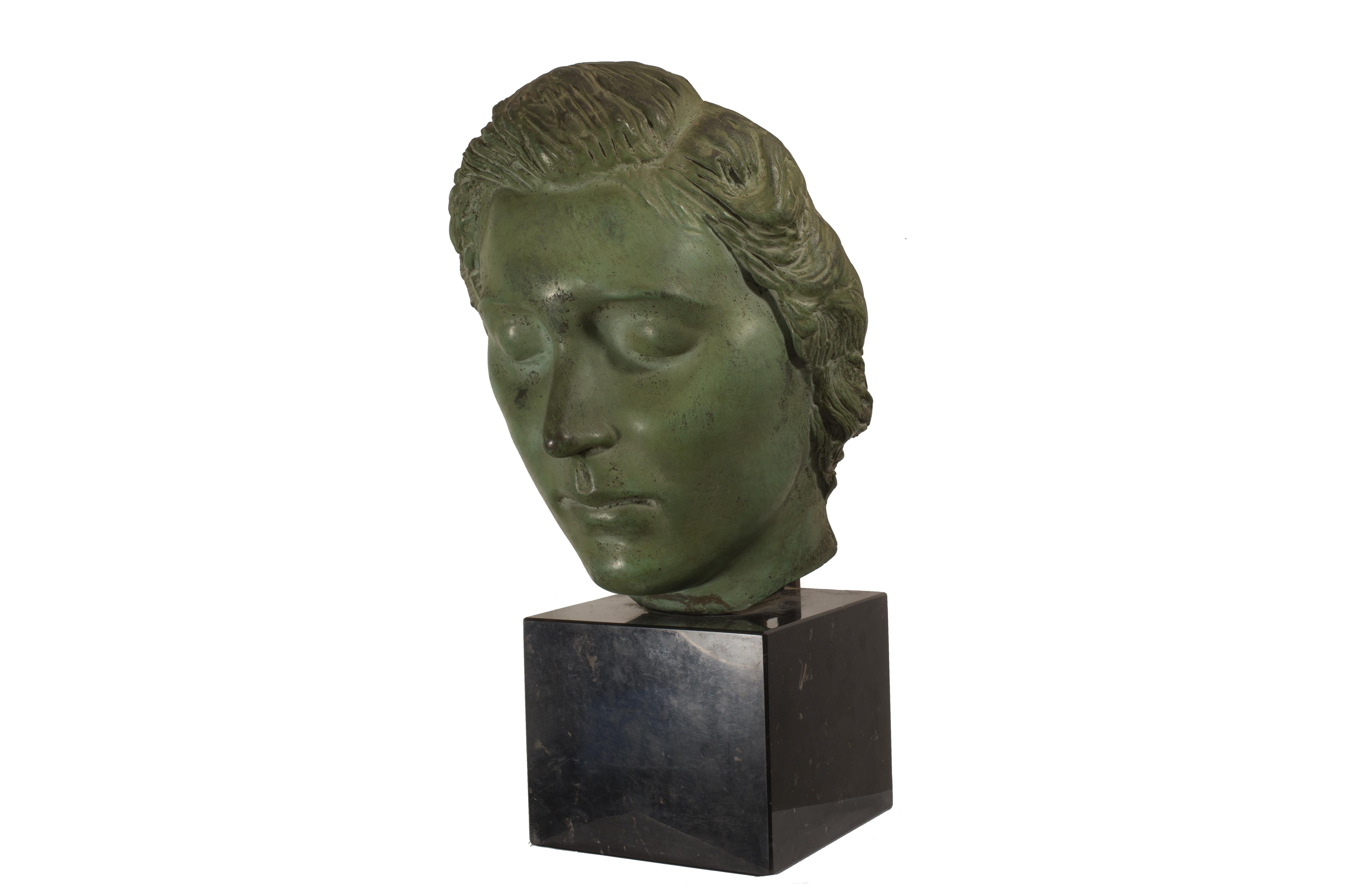 Alfredo Biagini Figurative Sculpture - Female face