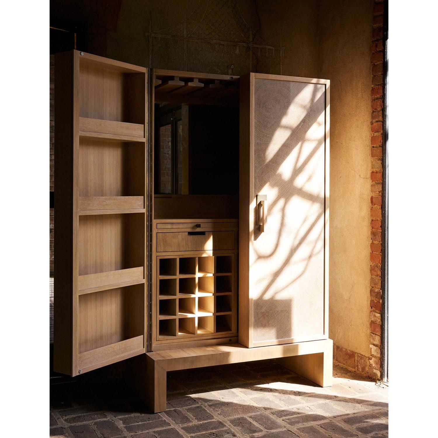 Alfredo Paredes Ventana, mobile bar In condizioni buone in vendita a New York, NY