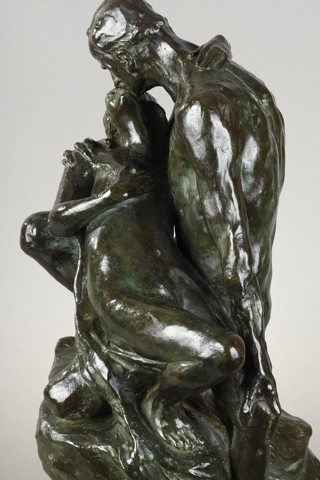 The Kiss
by Alfred PINA (1887-1966)
 
Bronze group with a brownish dark green patina
signed on the base 