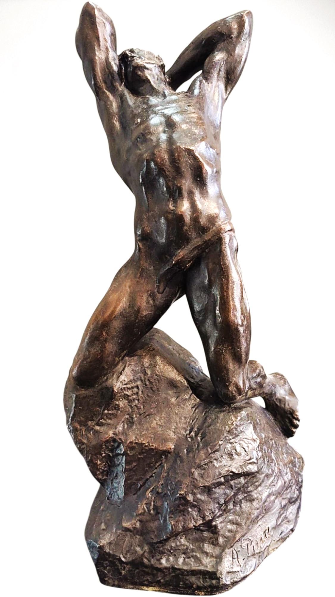 Alfredo Pina’s Extreme Effort (Le Suprême Effort) is a striking bronze sculpture that embodies the raw struggle of human perseverance. This expressive work portrays a muscular male figure in a moment of intense exertion, his body twisting as he