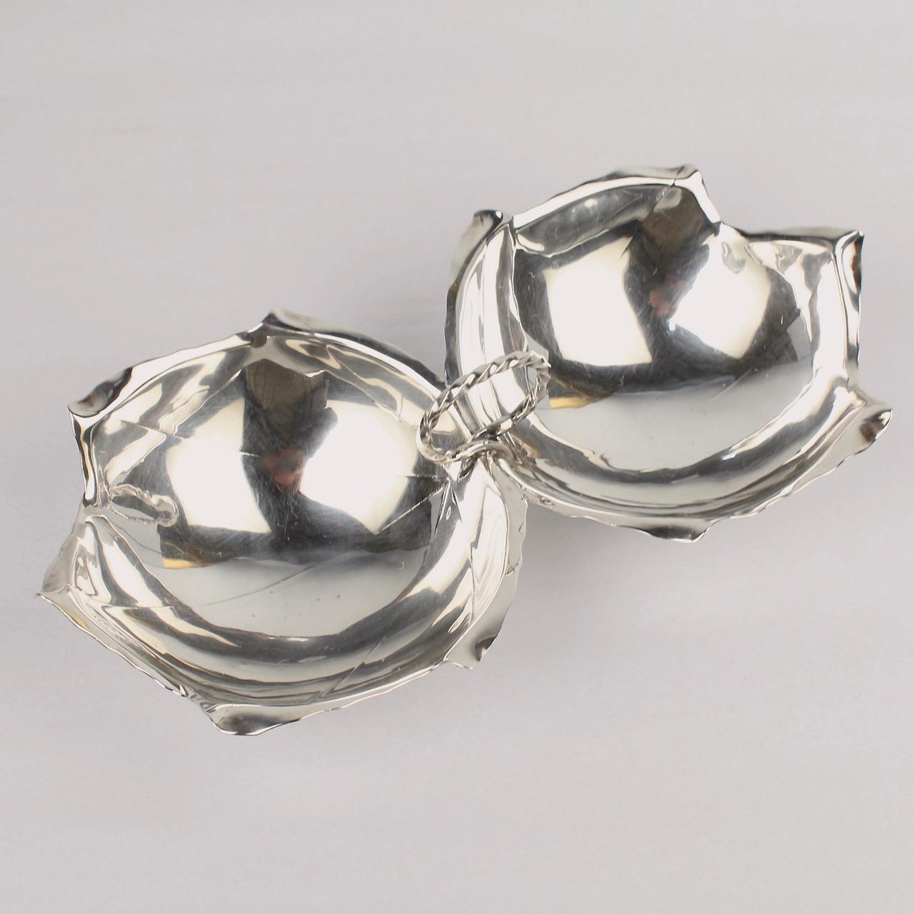 Alfredo Sciarrotta Modernist Handmade Double Leaf Sterling Silver Bowl For Sale 5
