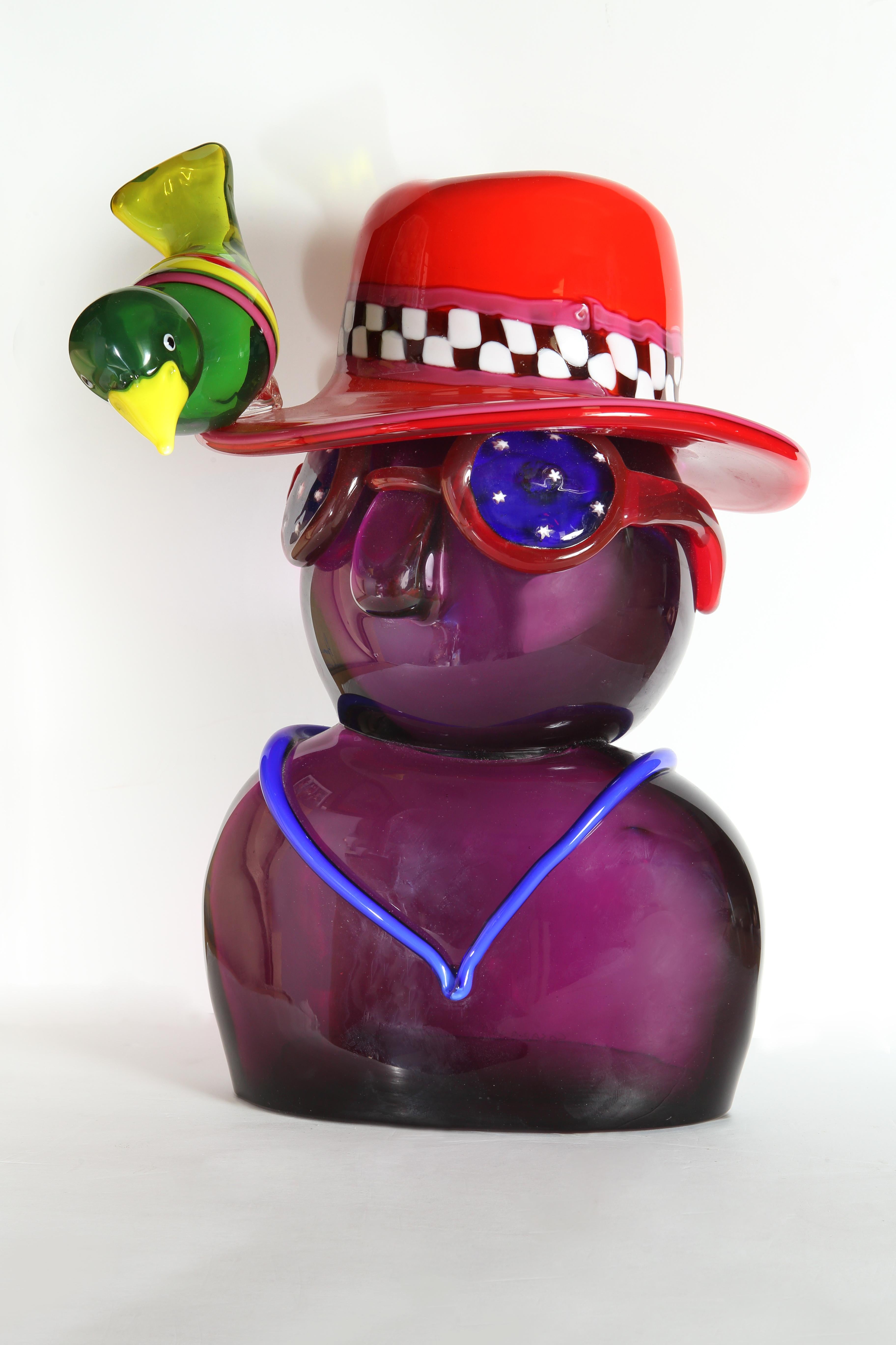 Figurative Sculpture di Alfredo Sosabravo - Hombre de Exito 2001 Scultura in vetro di Murano