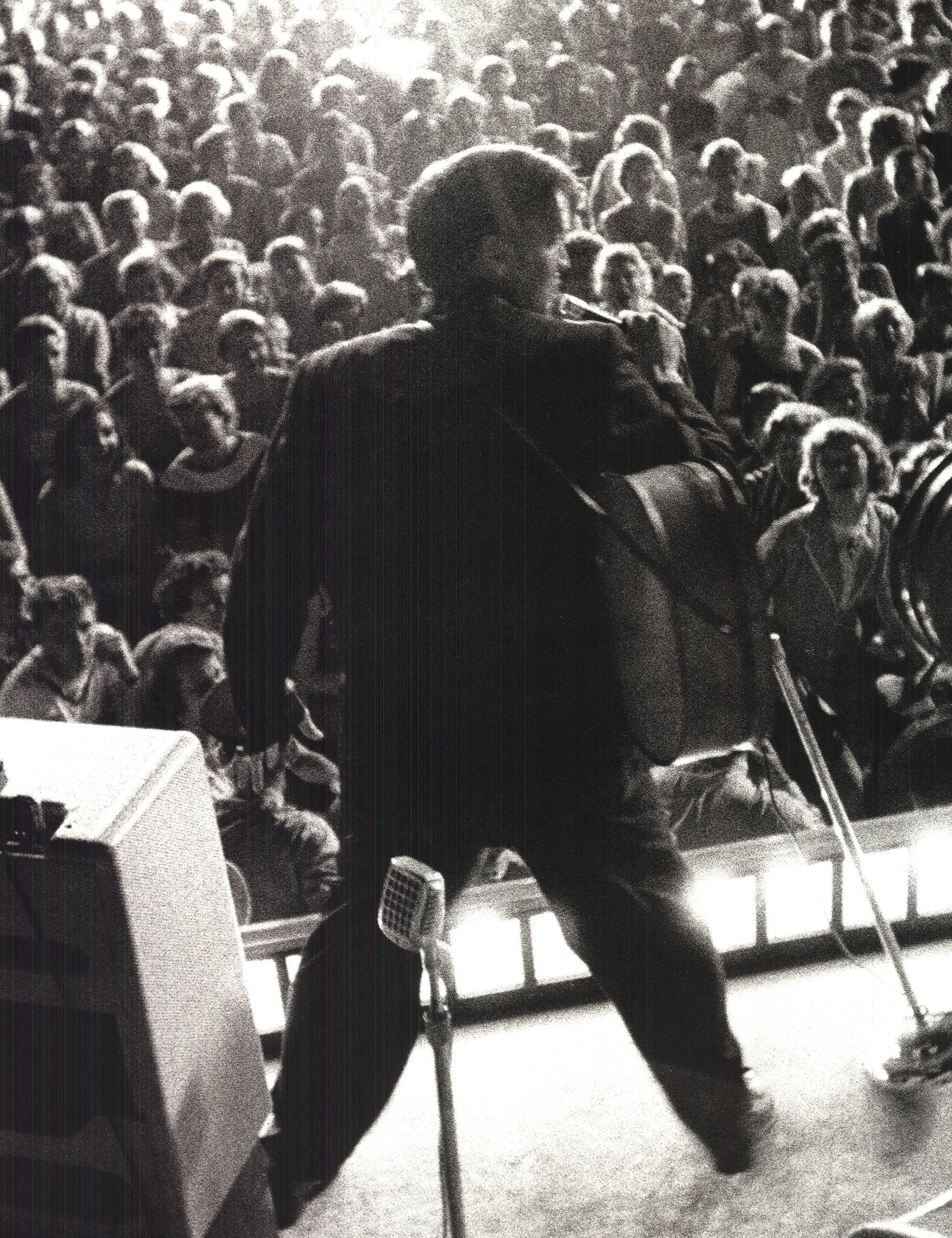 Alfred Wertheimer „Russwood Stadium-Konzert, 4. Juli 1956“, 1995 im Angebot 3