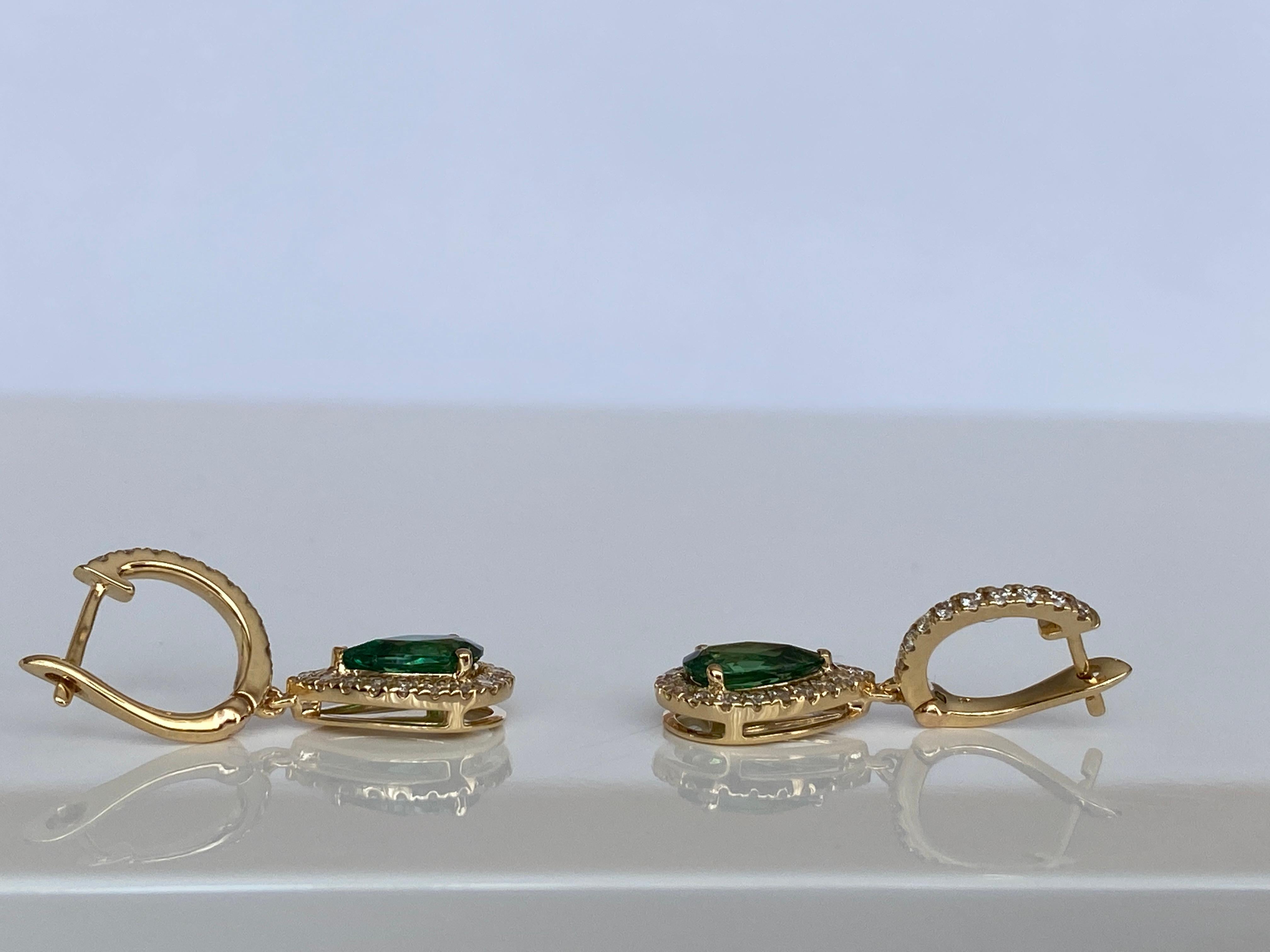 ALGT Cerified Vivid Green Tsavorite Diamond  Drop Earrings in 18K Yellow Gold For Sale 7