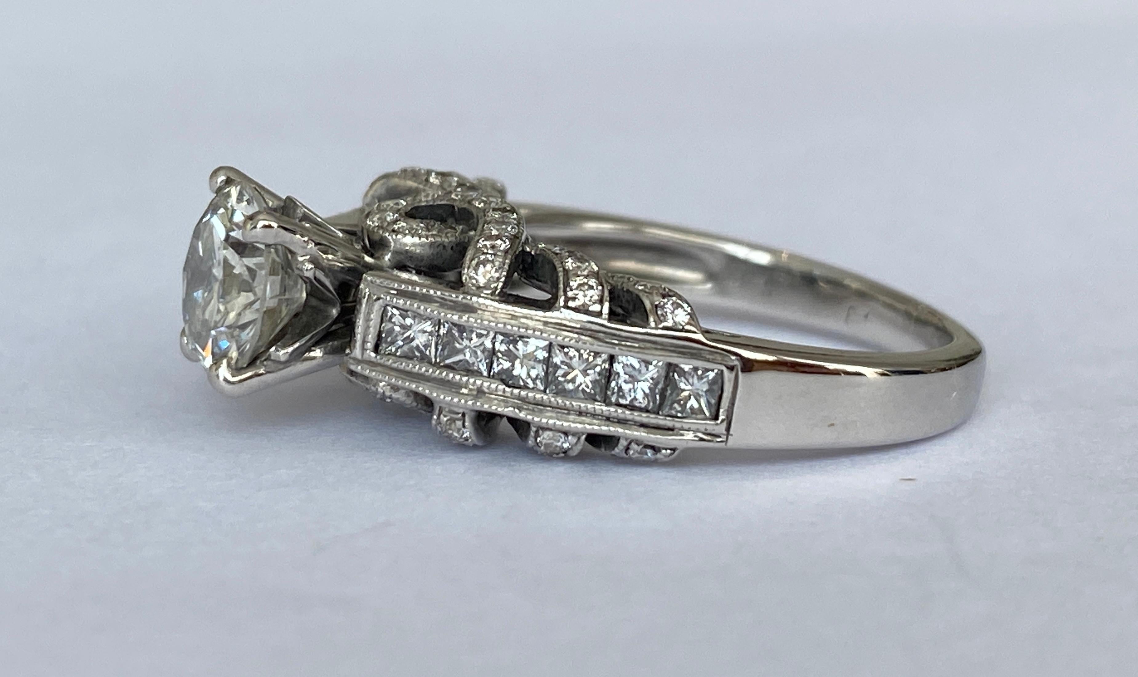 Women's or Men's ALGT Certificied 2.20 Carat Diamond Engagement Ring For Sale