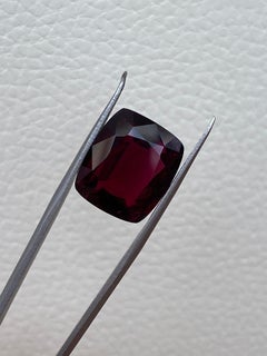 ALGT-zertifiziert 10,25 Karat Natürlicher Turmalin Tief/Dunkel Purpurrot Rubellit