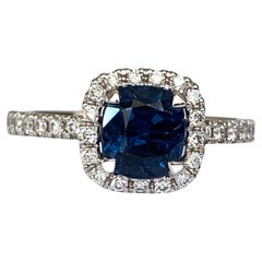 Anello in oro 18 kt certificato ALGT con 1,54 ct di spinello naturale e diamanti