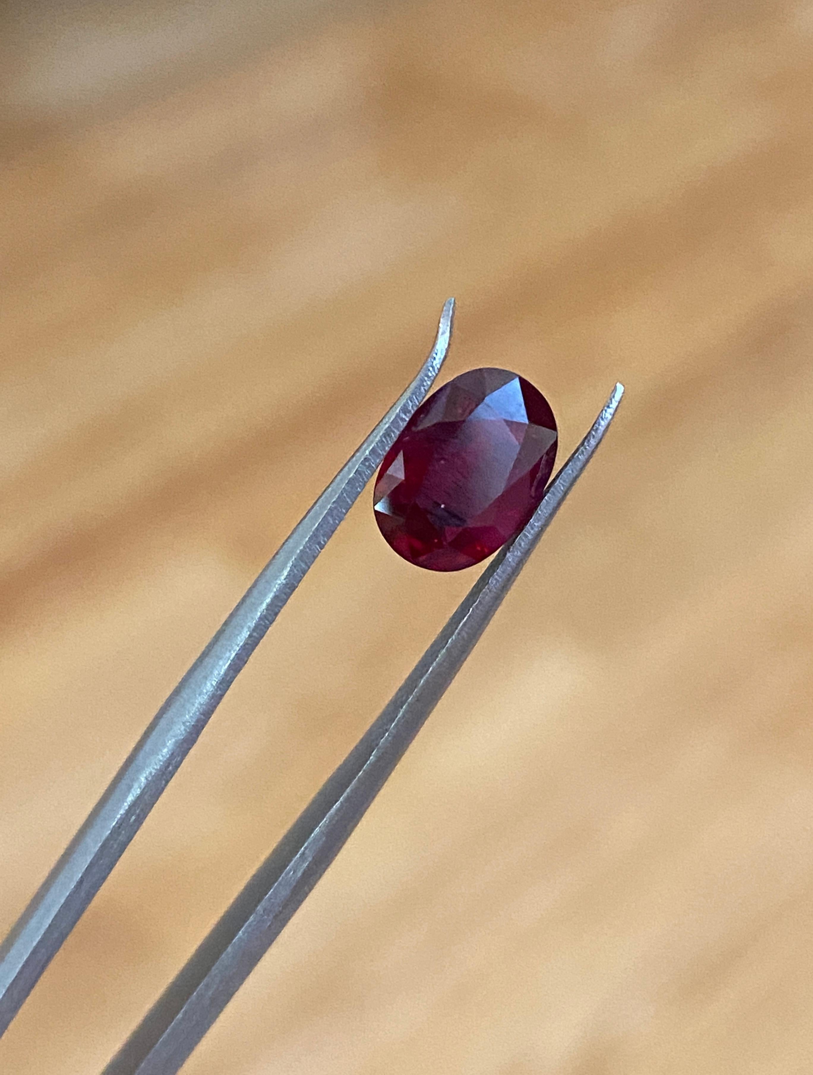 ALGT Certified 1.72 Carat Natural Tanzania Deep Red Ruby For Sale 2