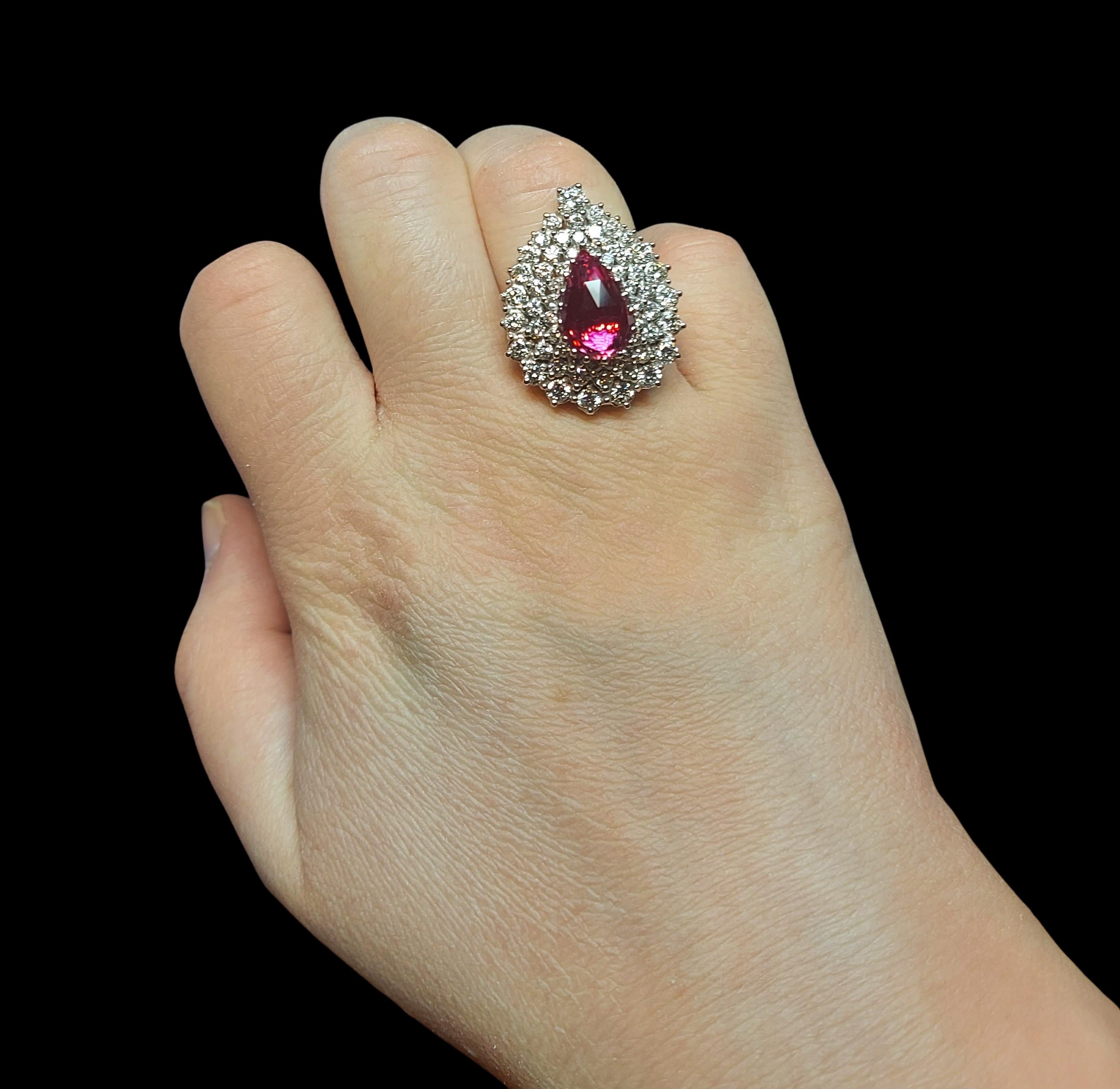 ALGT zertifizierter 18 kt Gold 3,21 Karat Birnen-Rosenschliff feiner Farbe Rubin & Diamantring im Angebot 9