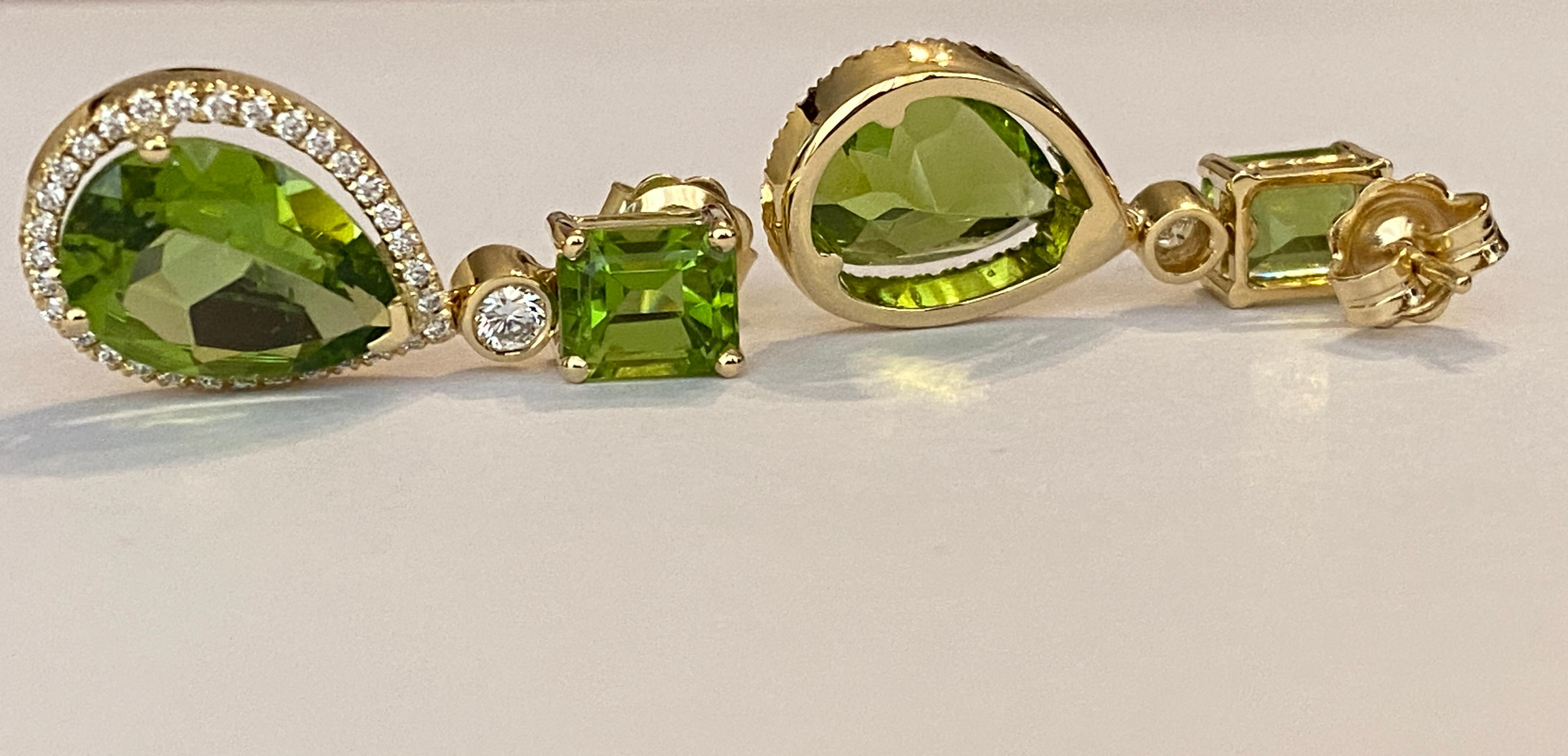 ALGT certified 18 kt gold Peridot Earrings with Diamonds For Sale 7