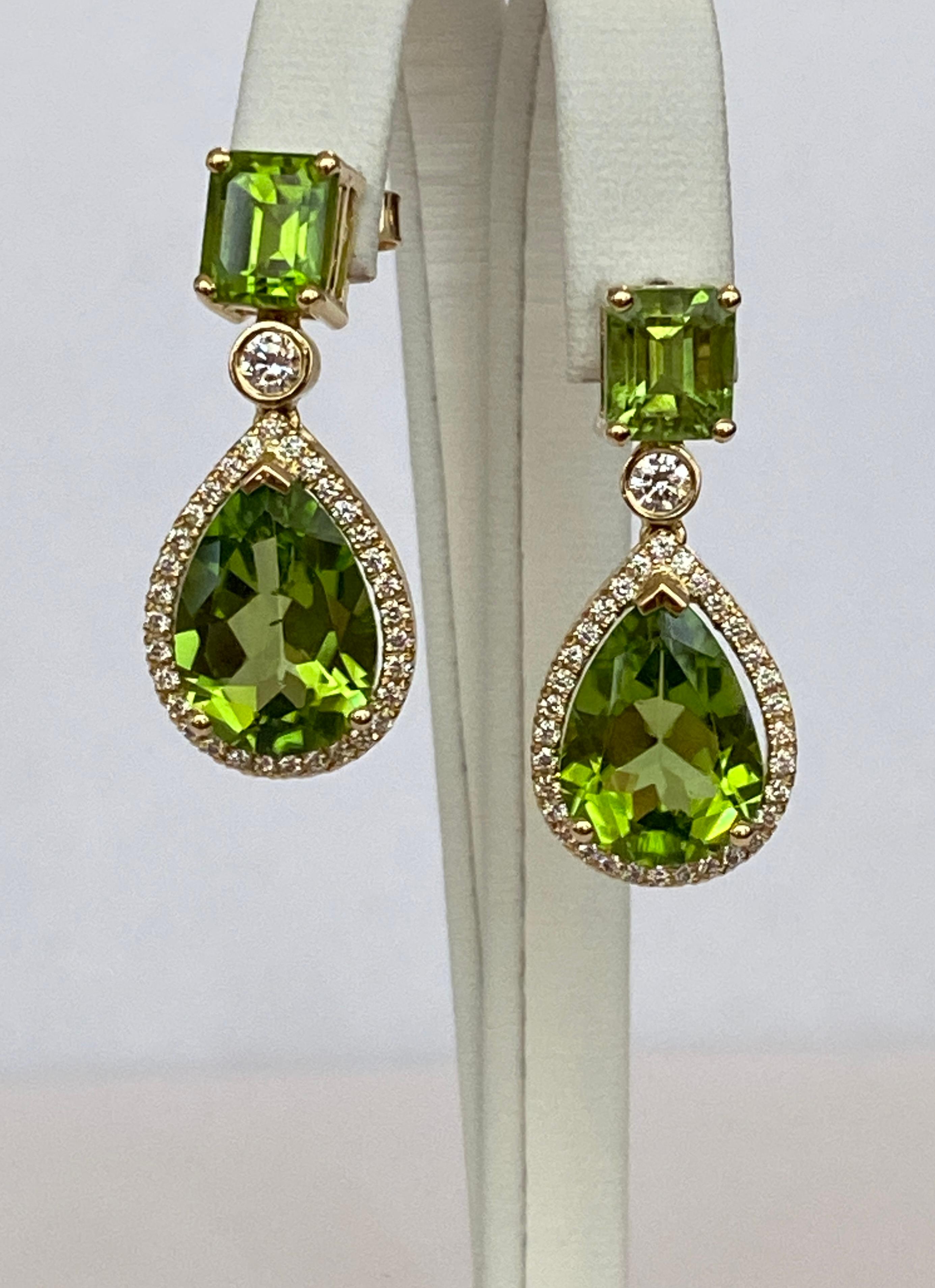 ALGT certified 18 kt gold Peridot Earrings with Diamonds For Sale