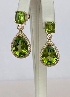 Used ALGT certified 18 kt gold Peridot Earrings with Diamonds