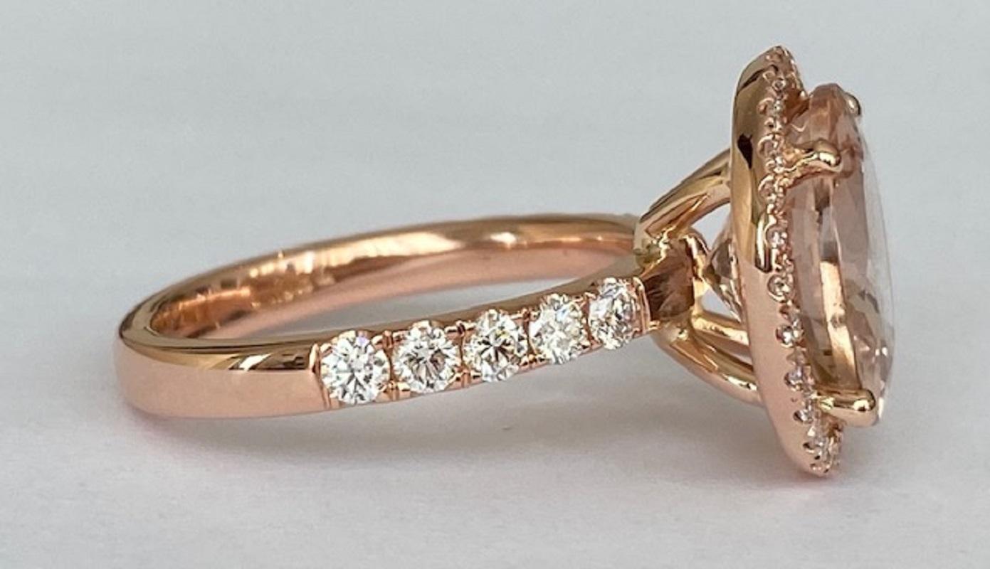 ALGT Certified 18 Kt. Pink Gold Ring with 5.10 Ct  Morganite and Diamonds For Sale 1