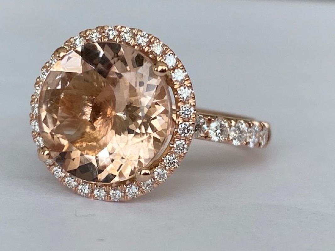 ALGT Certified 18 Kt. Pink Gold Ring with 5.10 Ct Morganite and Diamonds For Sale 3