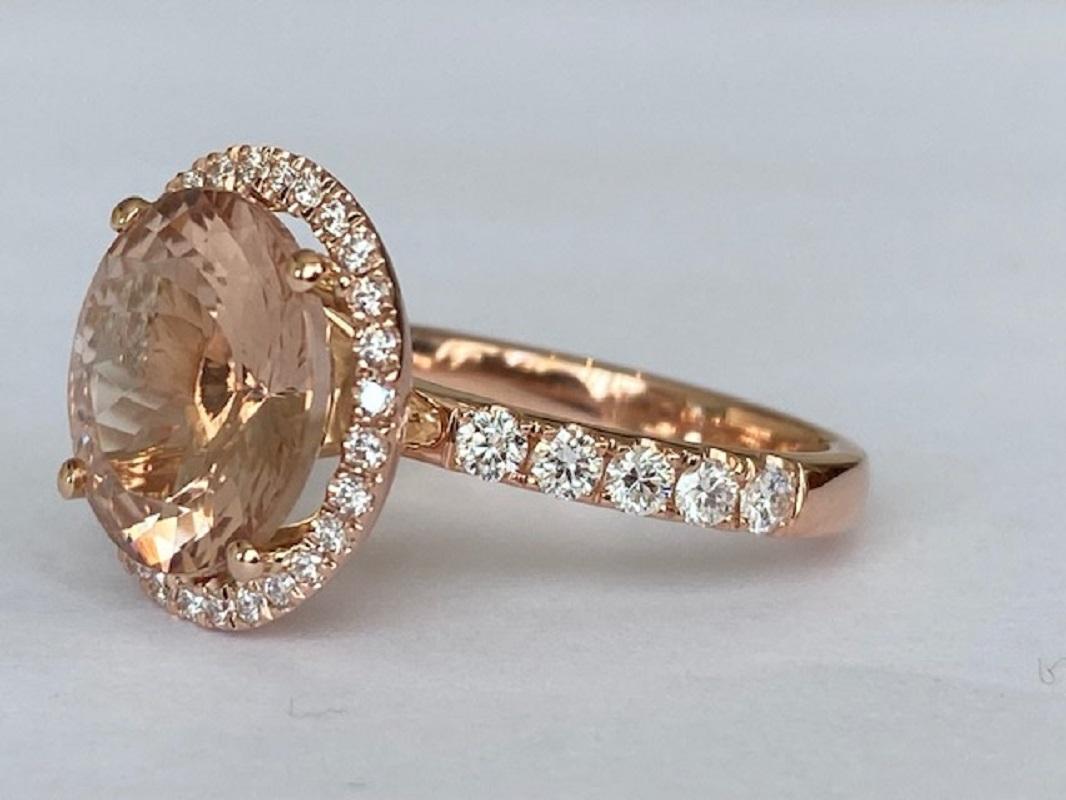 ALGT Certified 18 Kt. Pink Gold Ring with 5.10 Ct Morganite and Diamonds For Sale 4