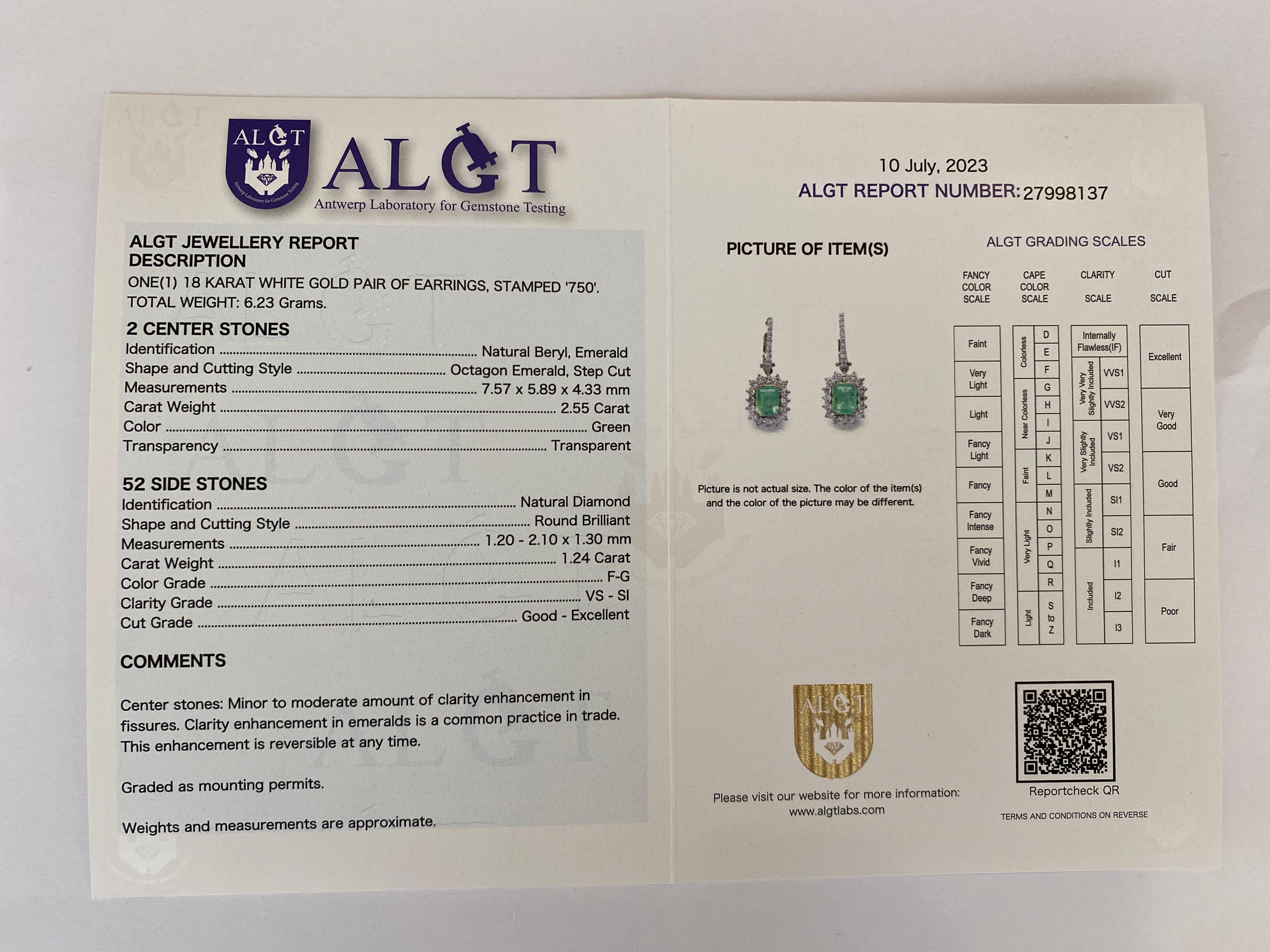 ALGT Certified 18 kt. White gold Dangle Earrings with Emerald and  Diamonds For Sale 10