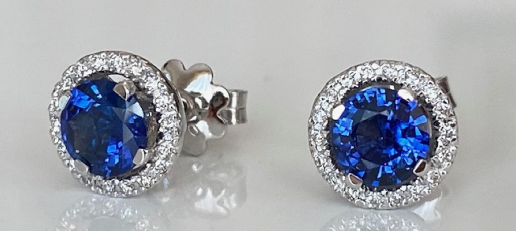Women's ALGT Certified 18 Kt. White Gold Earrings with 1.62 Ct Sapphires and Diamonds For Sale