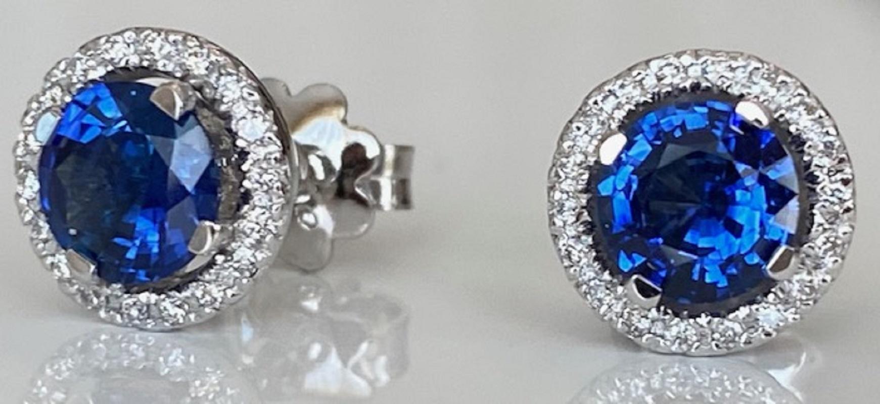 ALGT Certified 18 Kt. White Gold Earrings with 1.62 Ct Sapphires and Diamonds For Sale 1