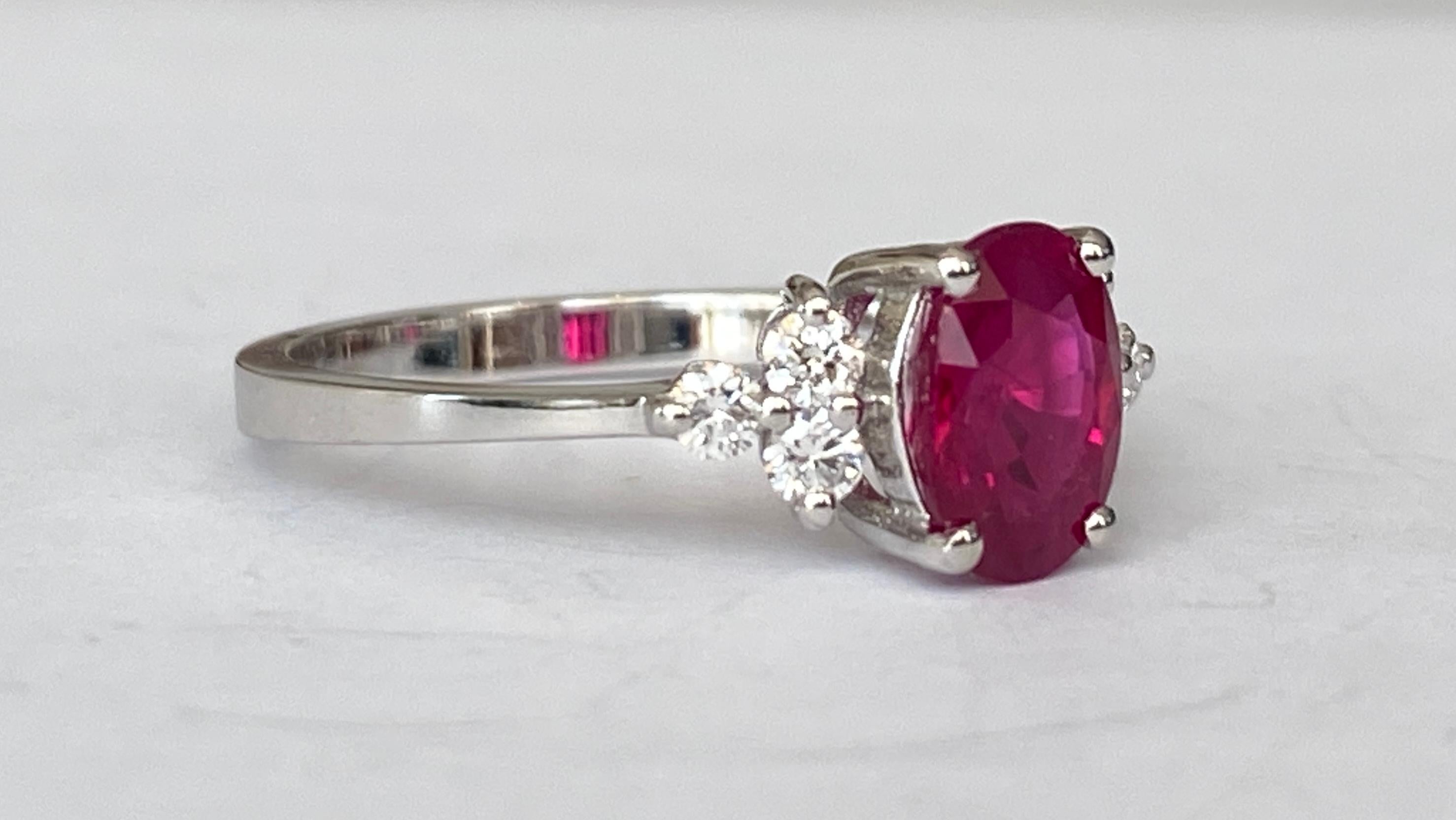 Oval Cut Algt Certified 18 Kt.White Gold Ring with 1.23 Ct Ruby, Diamonds For Sale