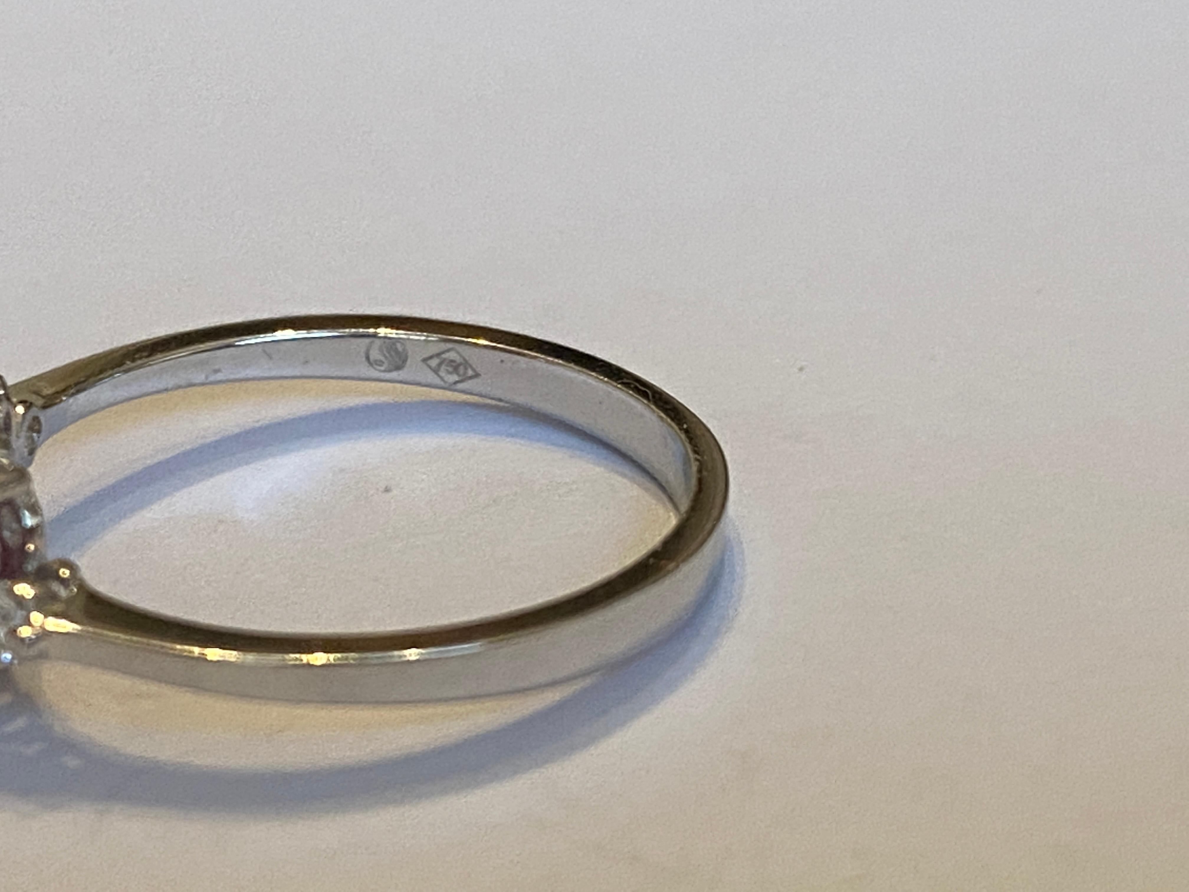 Algt-zertifizierter Ring aus 18 Karat Weißgold mit 1,23 Karat Rubin, Diamanten im Angebot 3