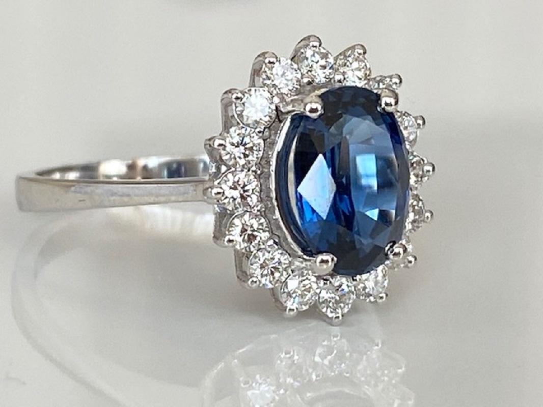 ALGT Certified 18 Kt. White Gold Ring with 1.65 Carat Sapphire and Diamonds For Sale 1