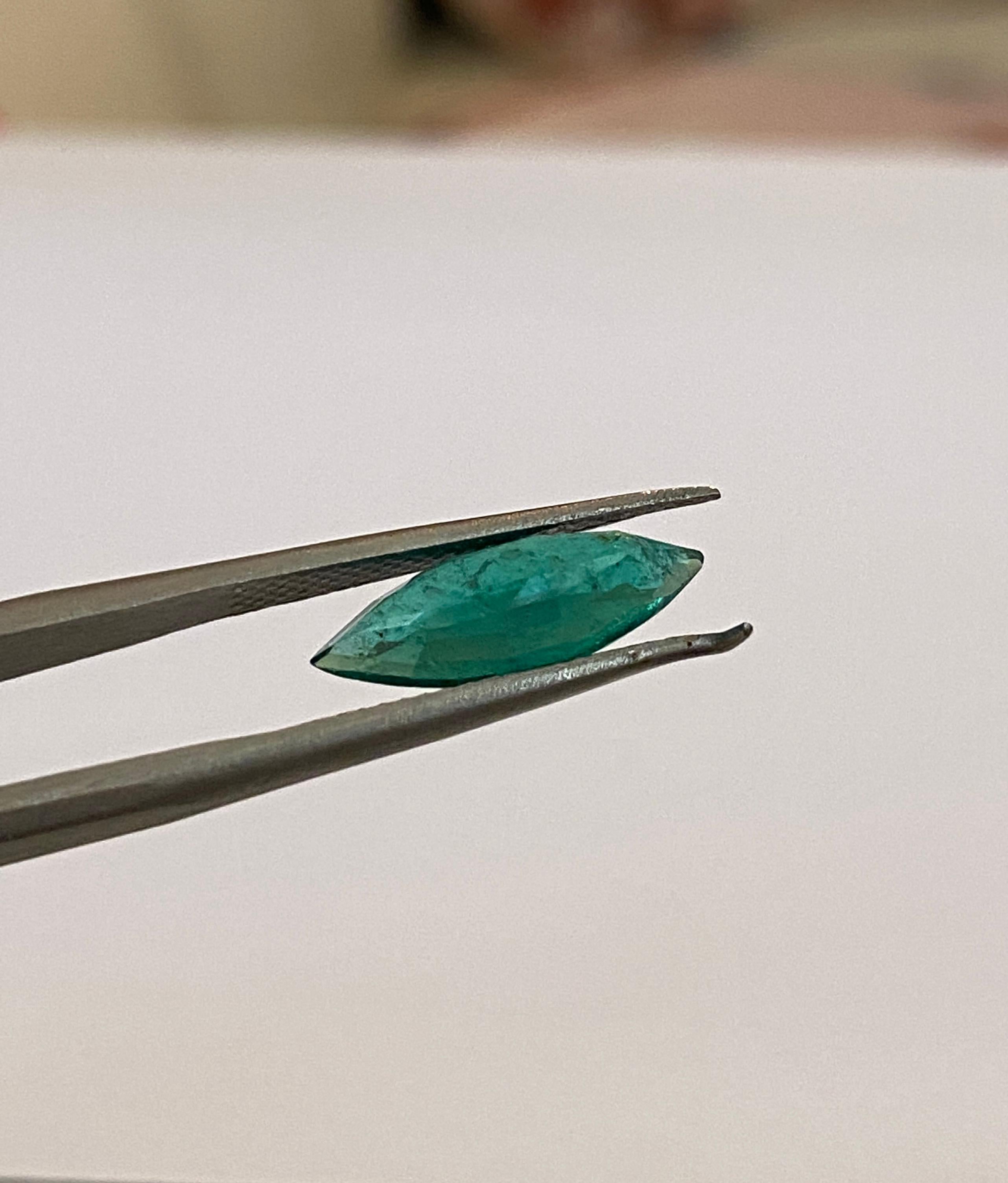 da uomo o donna Pietra di smeraldo intensa e vivida del Brasile certificata ALGT da 2,00 carati naturali in vendita