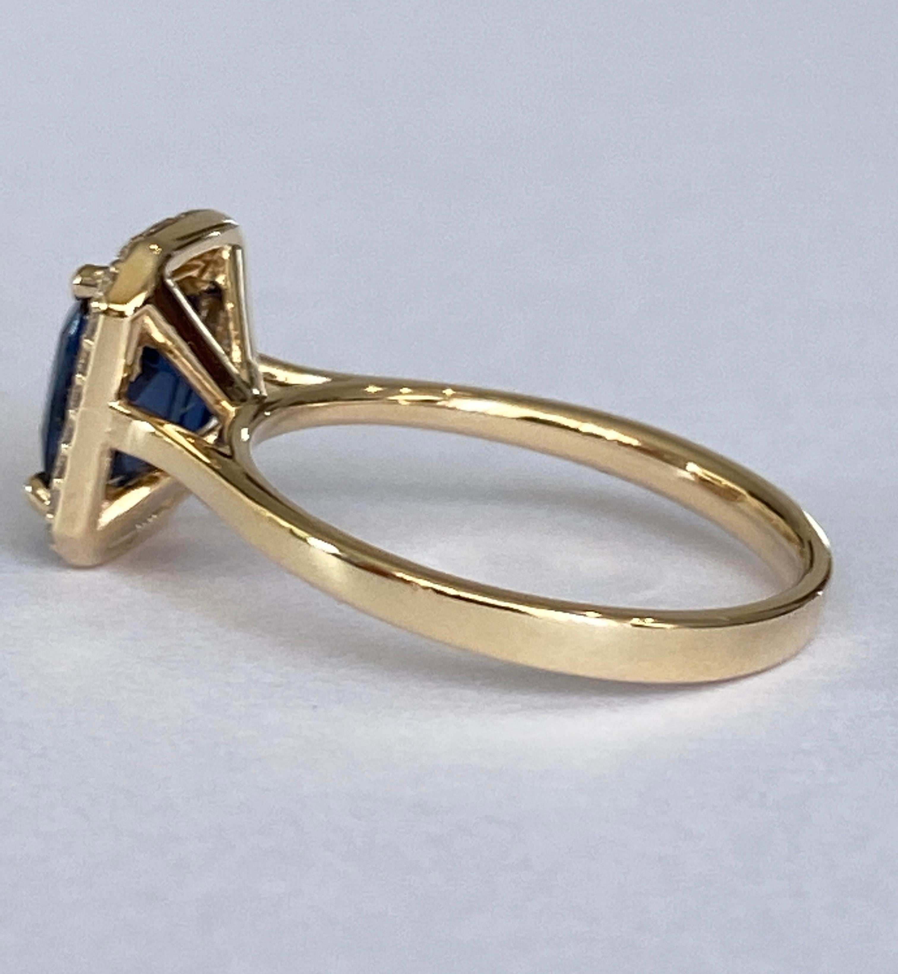 ALGT Certified 2.13ct Natural color change Spinel and Diamonds 18 kt gold ring For Sale 5