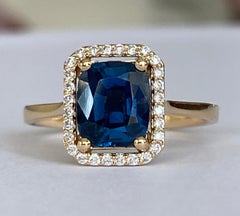 ALGT Certified 2.13ct Natural color change Spinel and Diamonds 18 kt gold ring