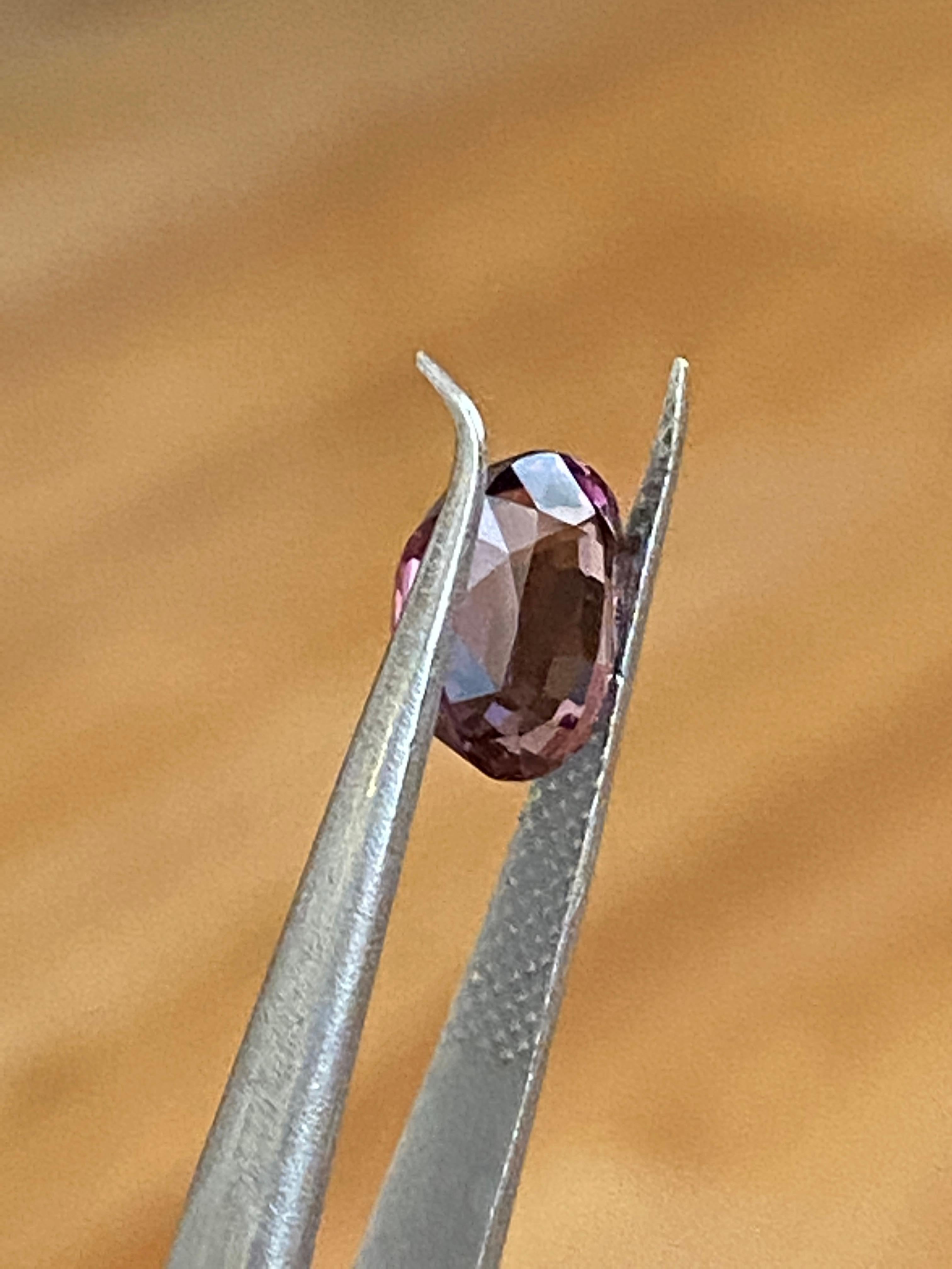 ALGT Certified 2.30 carat oval mixed cut Deep  Pink Spinel For Sale 1