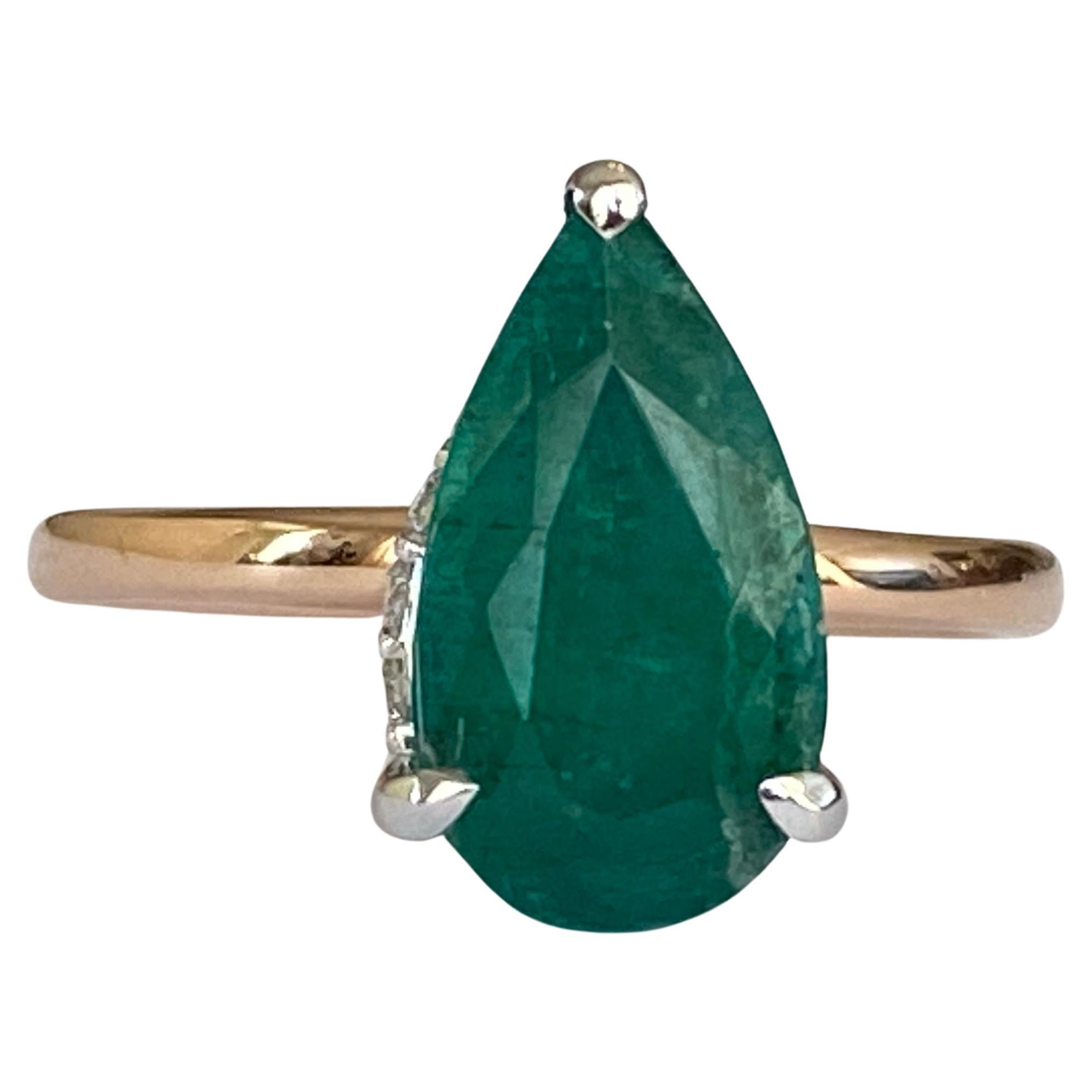 ALGT Certified 3.00 carat Emerald Diamond Cocktail Gold Ring For Sale