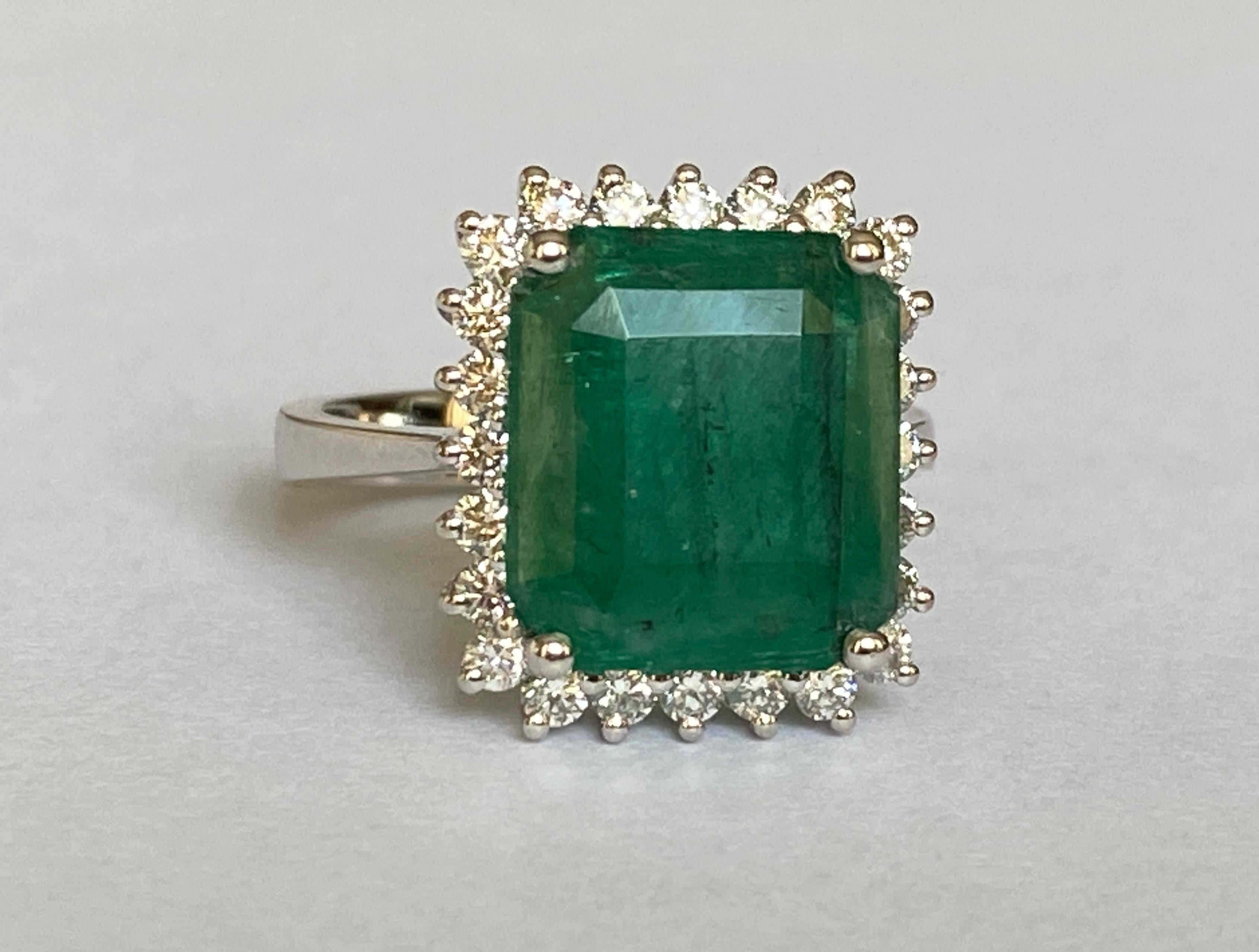 Contemporary ALGT Certified 6.11 carat Emerald Diamond Cocktail White gold Ring For Sale