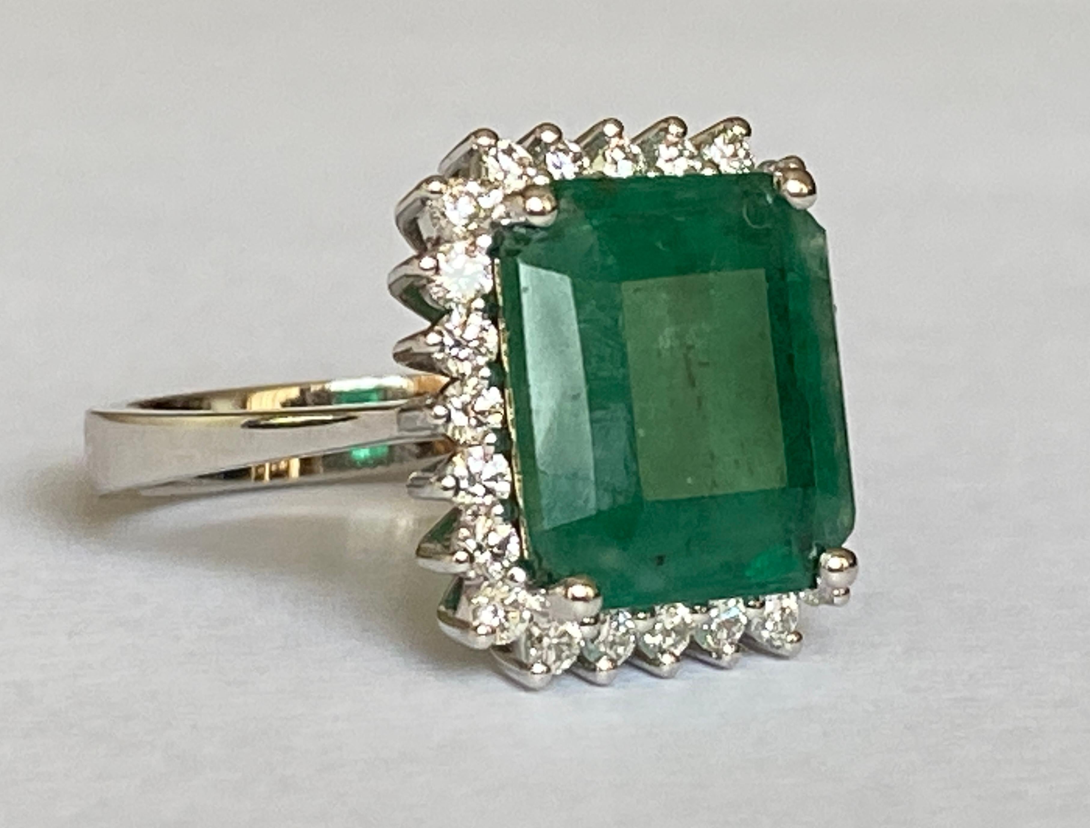 Emerald Cut ALGT Certified 6.11 carat Emerald Diamond Cocktail White gold Ring For Sale