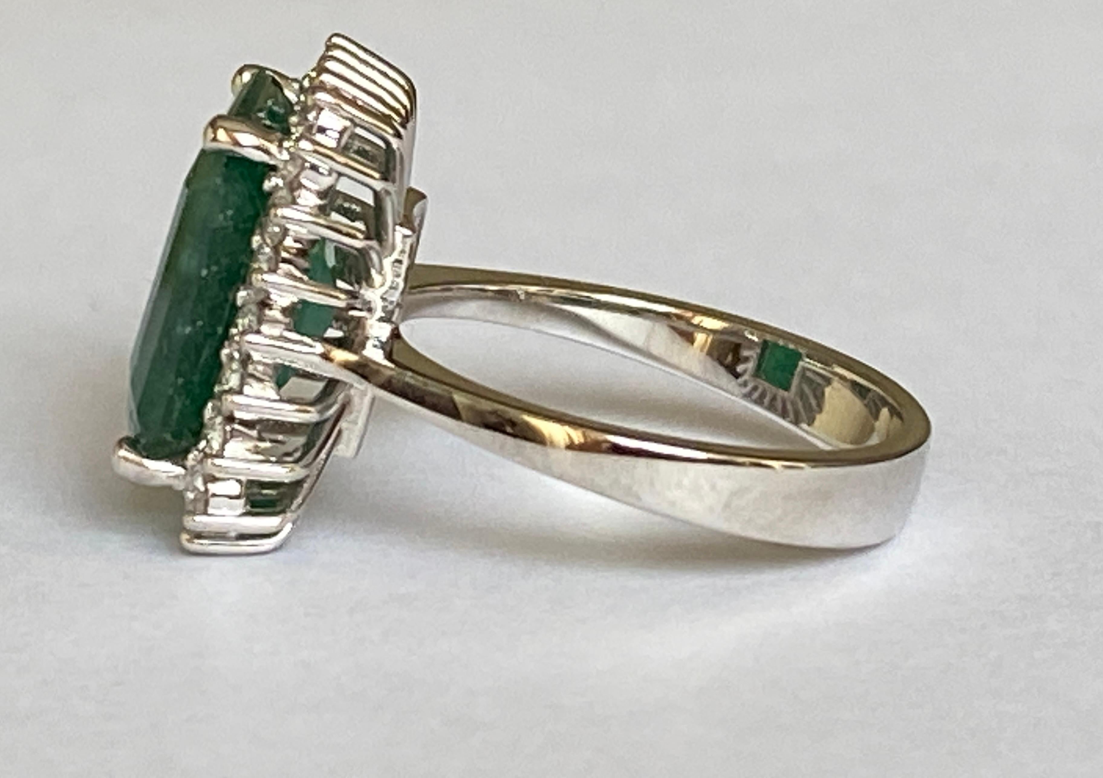 ALGT Certified 6.11 carat Emerald Diamond Cocktail White gold Ring For Sale 1