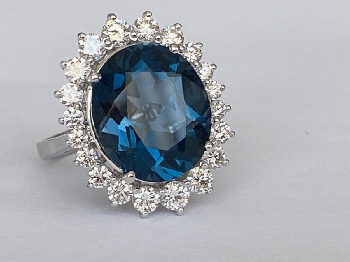 ALGT Certified .7.00 Carat London BlueTopaz Diamond Cocktail Ring In New Condition For Sale In AMSTERDAM, NL
