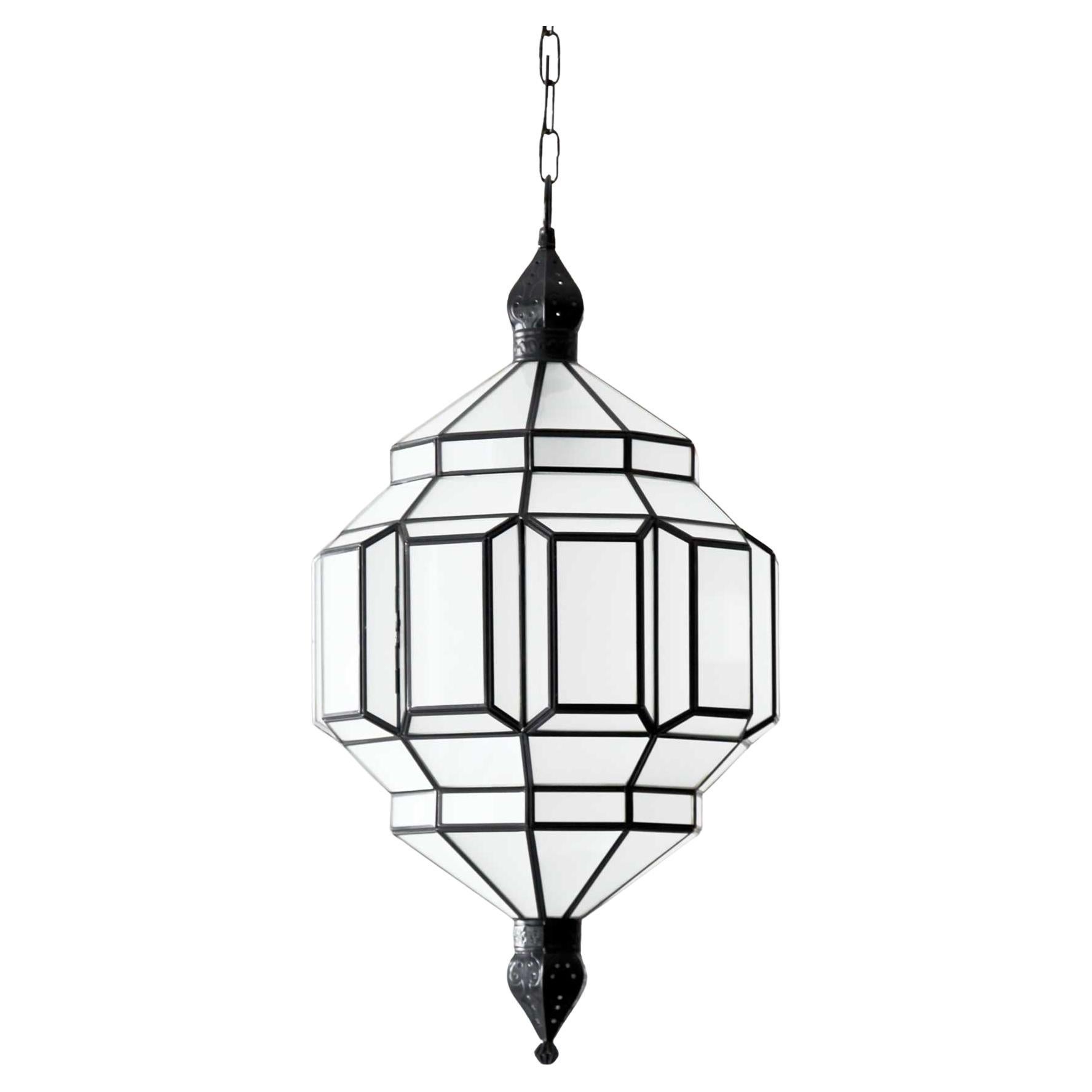 What is the difference between a railroad lamp and a lantern?