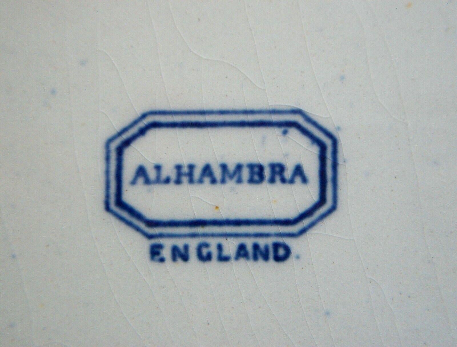 XIXe siècle Ancien plateau en pierre de fer décoré de transferts bleus Alhambra, Royaume-Uni, vers 1850 en vente