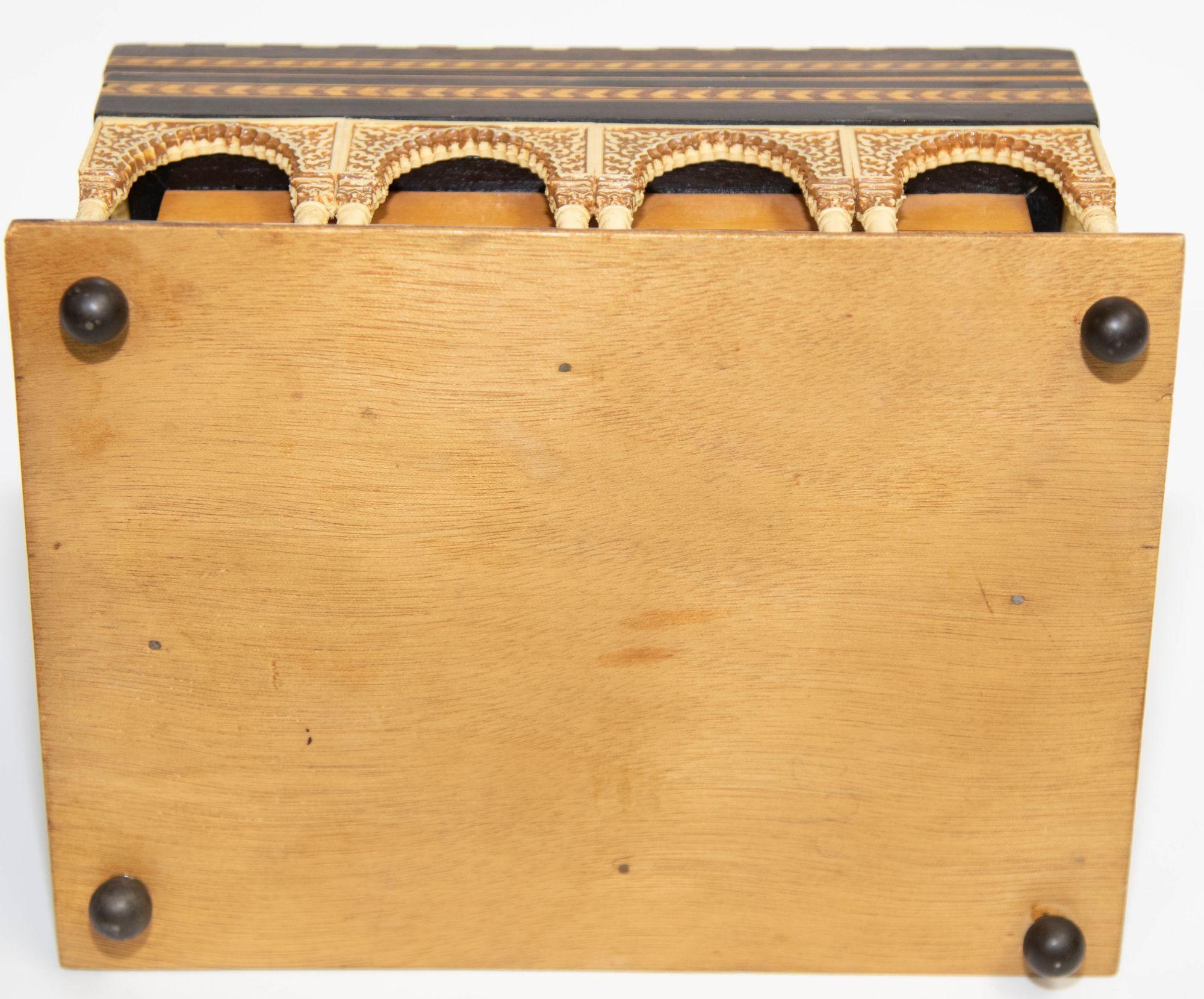 Alhambra Palace Granada Spain Handmade Footed Moorish Box 1950's 2