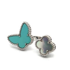 Bague Alhambra nacre et turquoise en or blanc par Van Cleef & Arpels