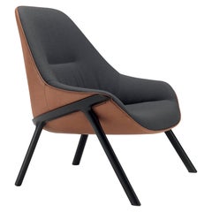 Alias 038 Poltrona Gran Kobi Essentiel con sedile marrone/nero e struttura laccata