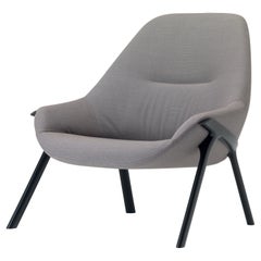 Alias 038 Sillón Gran Kobi Essentiel con asiento gris y estructura lacada en negro