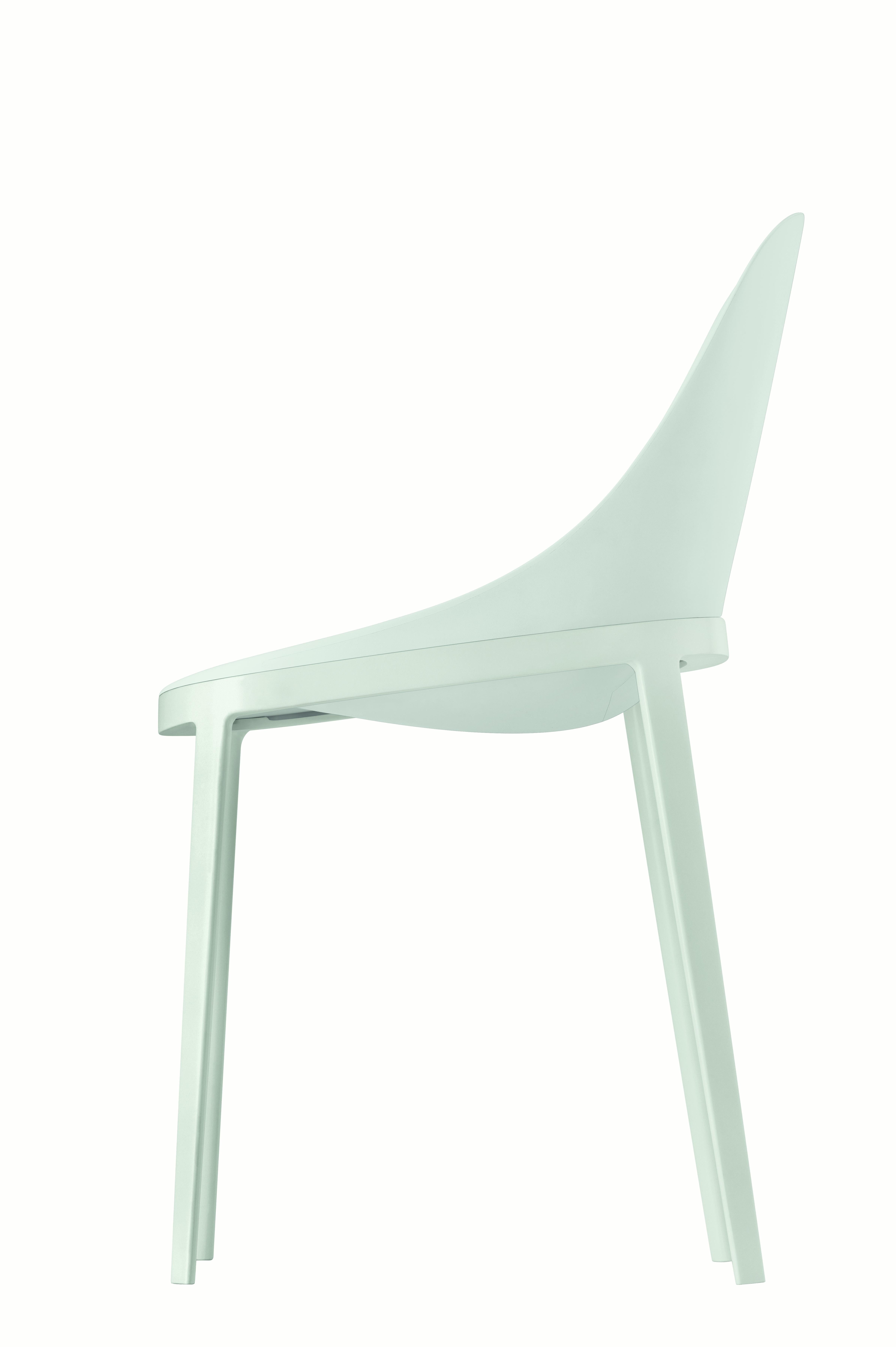 Italian Alias 070 Elle Chair in White with Lacquered Aluminum Frame by Eugeni Quitllet For Sale