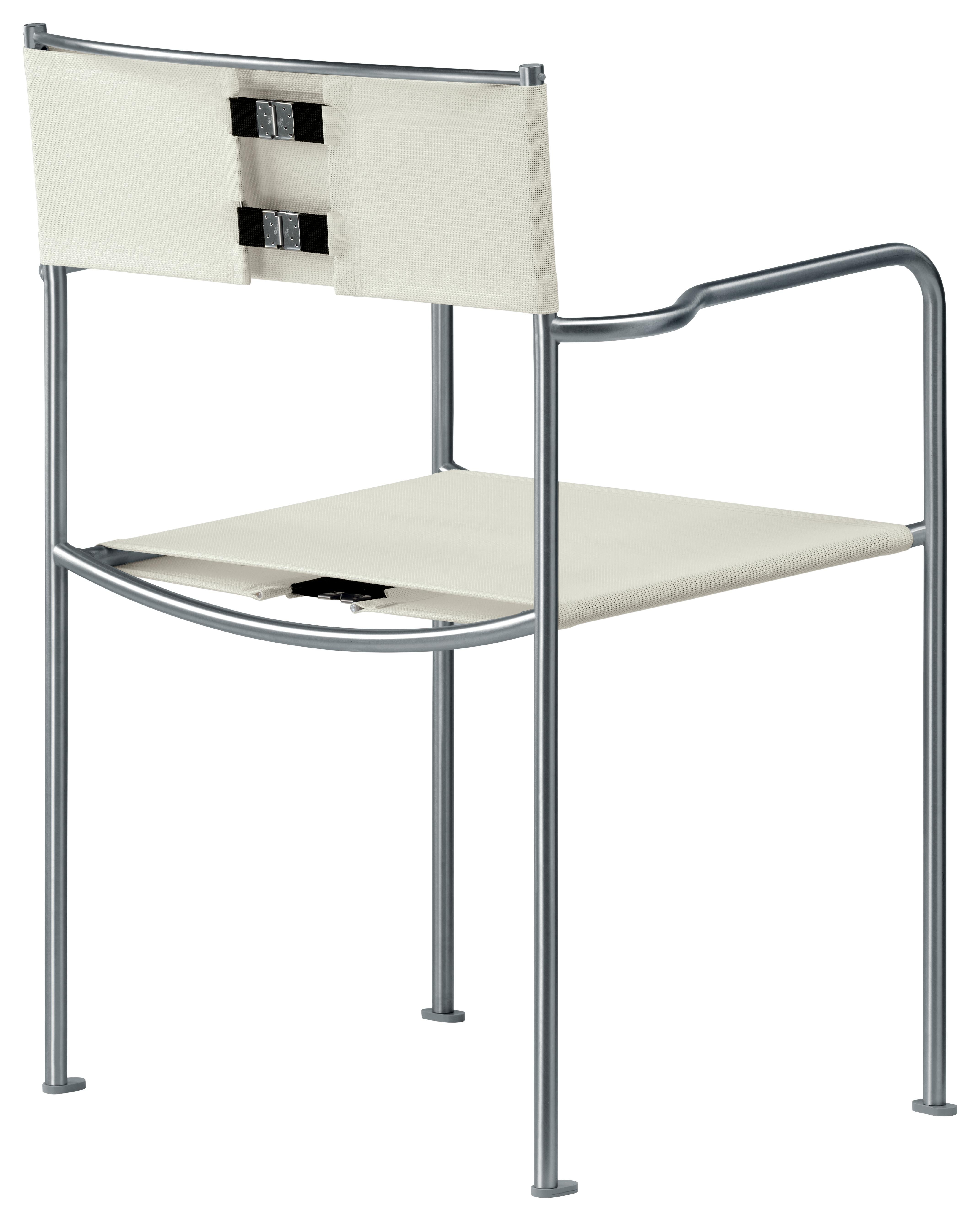 Alias 232_O Green Armrest in White Mesh with Steel Frame by Giandomenico Belotti

Stacking chair with arms for outdoor use, with structure in brushed stainless steel; seat and back in fire retardant PVC covered polyester mesh.

(1922-2004) After