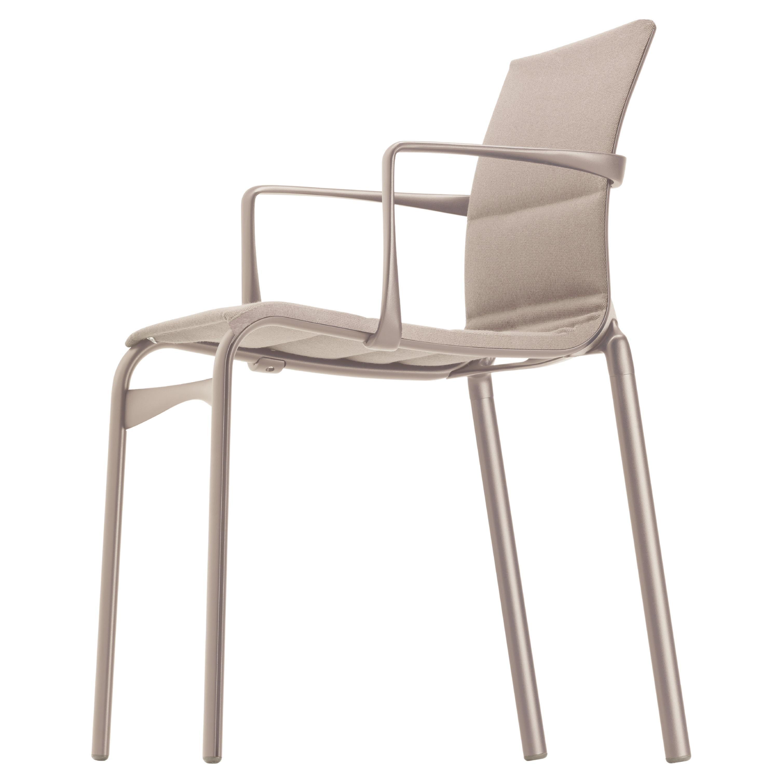 Chaise à haut cadre Alias 417 avec assise beige et cadre en aluminium laqué sable