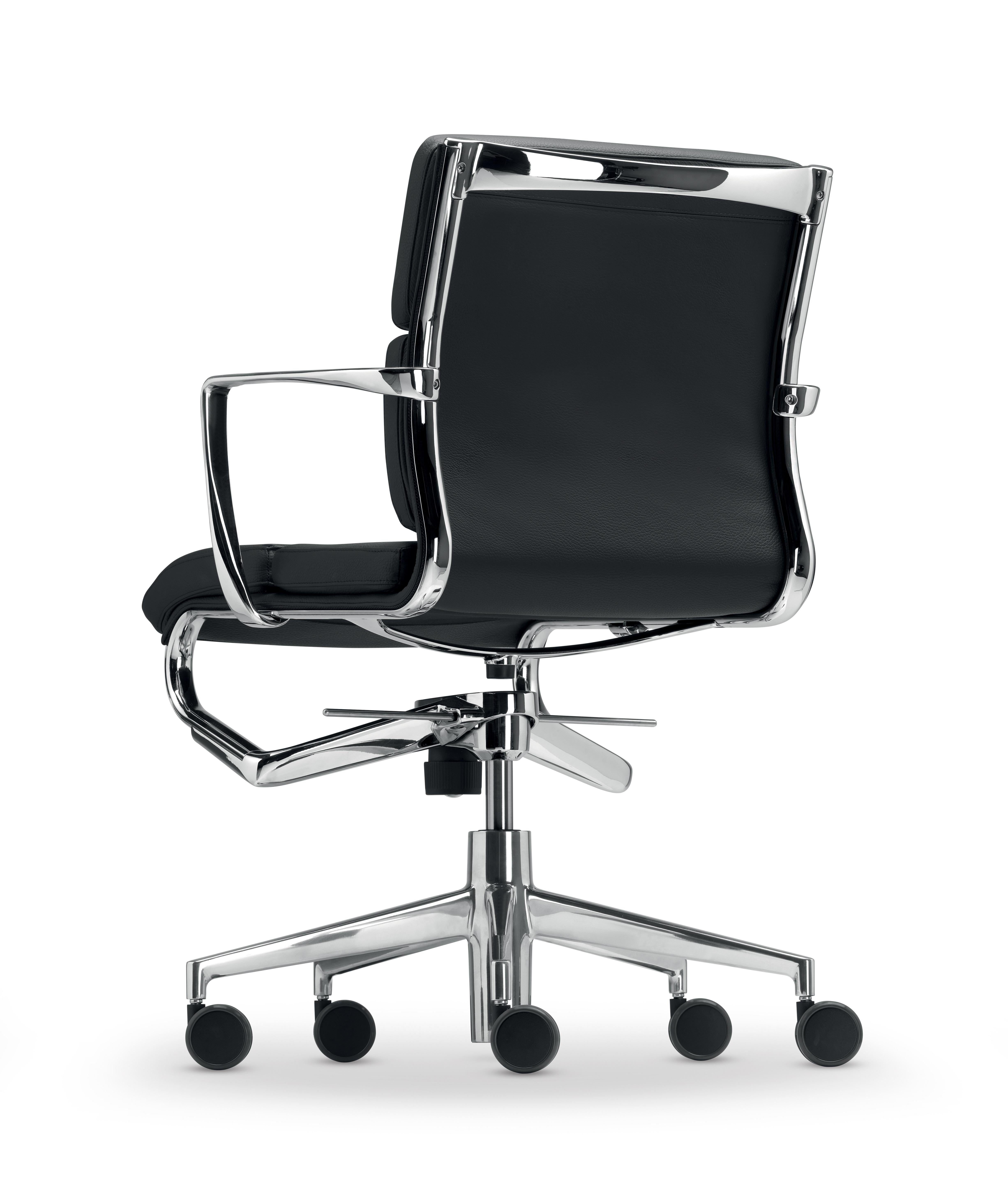 Italian Alias 427 Rollingframe+low Tilt 47 Soft Chair in Black & Chromed Aluminium Frame For Sale