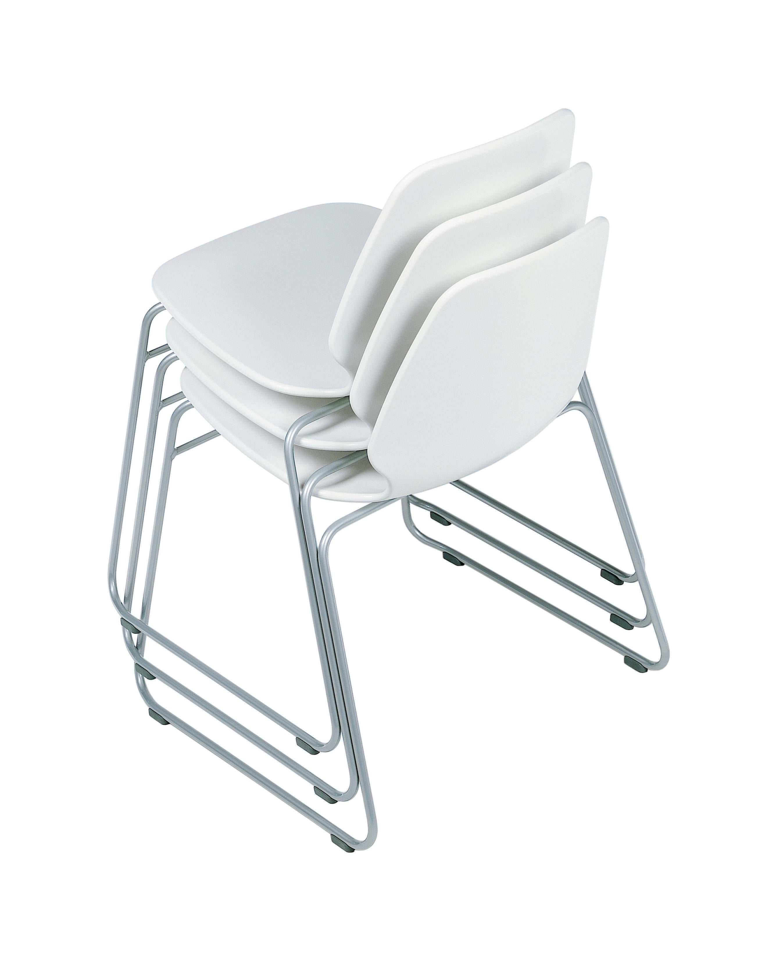 Alias 531 Selinunte Sledge Chair in White and Steel Frame by Alfredo Häberli

Stacking chair with structure in lacquered or chromed steel; seat and back in solid plastic material.

Born in Buenos Aires in 1964, he moved to Zurich in 1977, where