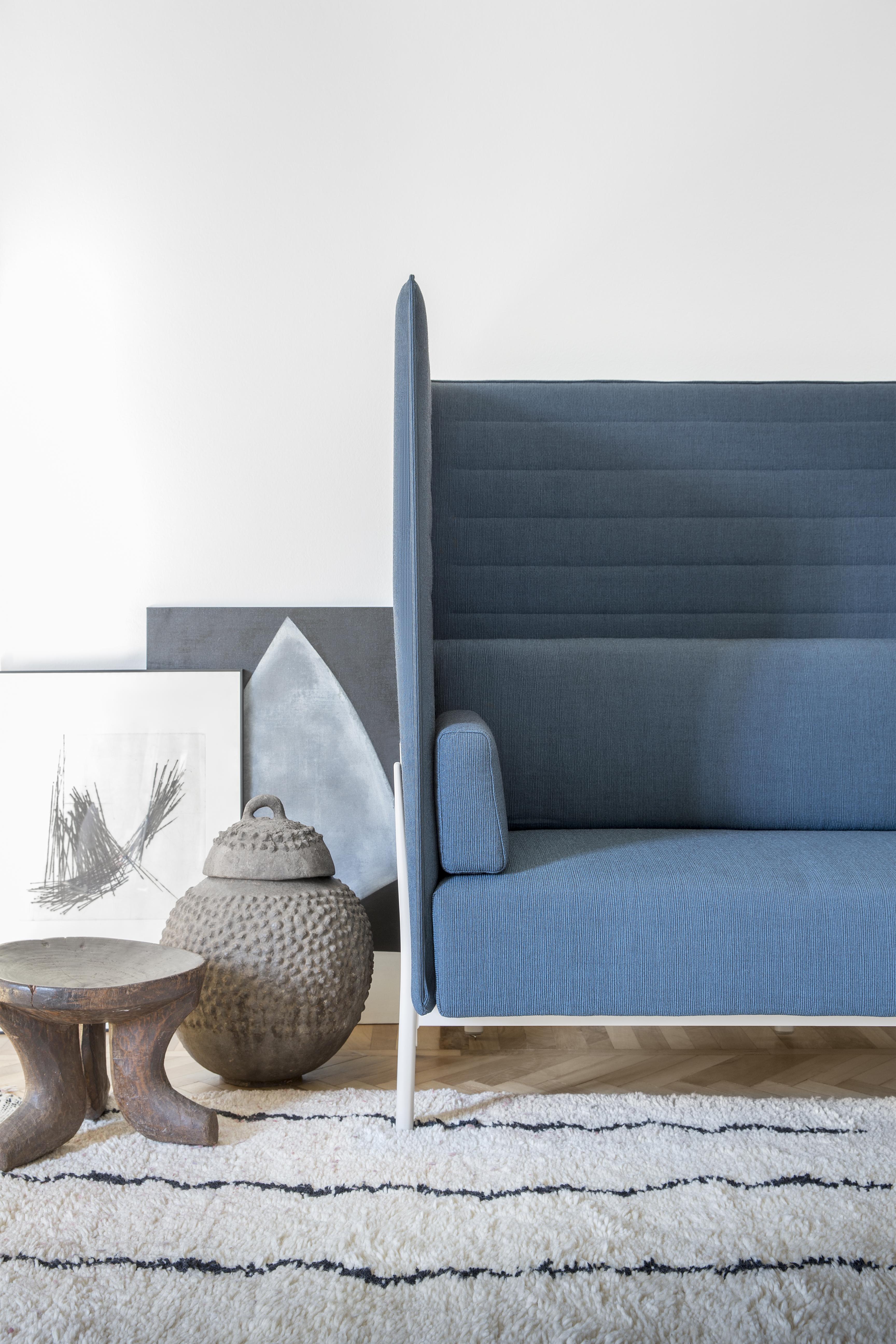 Italian Alias 863 Eleven High Back 2 Seater Sofa in Blue &White Lacquered Aluminum Frame For Sale