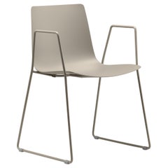 Fauteuil inclinable Alias 89B avec assise en polypropylène sable et cadre laqué