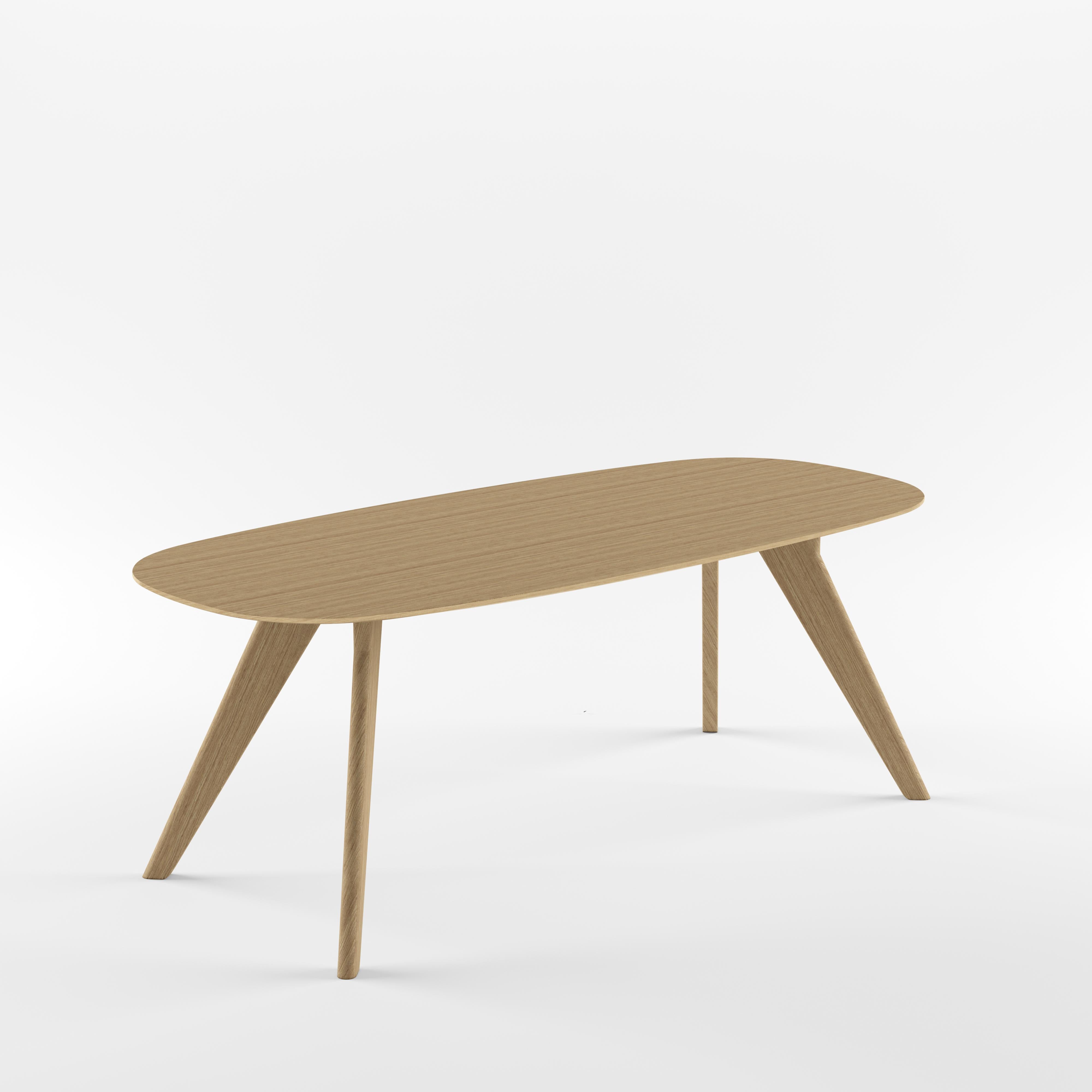 Mesa ovalada Alias AGO AG7 de roble natural y estructura metálica de acero lacado by Alfredo Häberli

Mesa con estructura compuesta por patas de roble macizo y bastidor metálico de acero lacado con el mismo acabado del tablero. Tablero de MDF