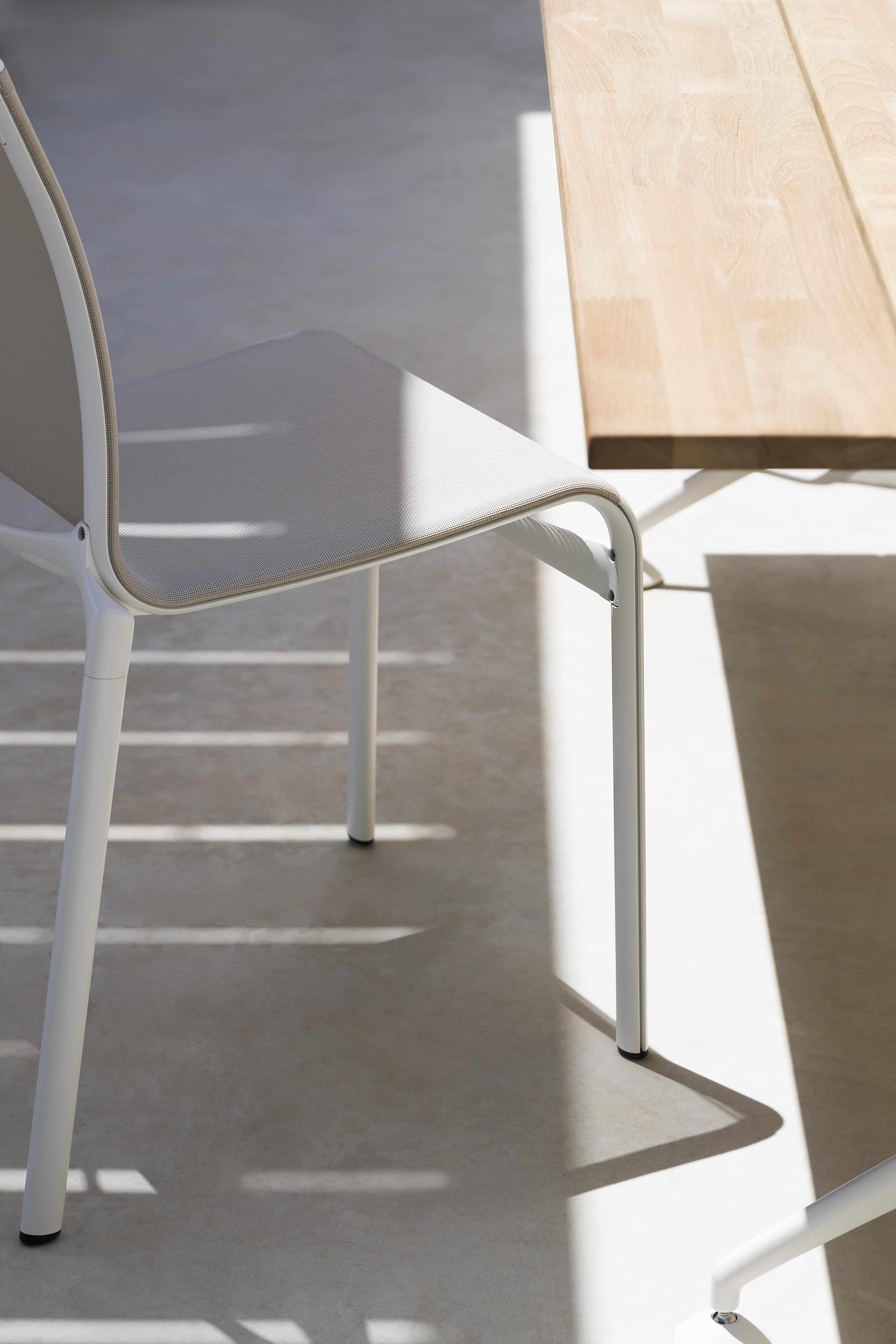 Alias Highframe 40 Outdoor-Stuhl aus weißem Mesh mit lackiertem Aluminiumrahmen im Angebot 1
